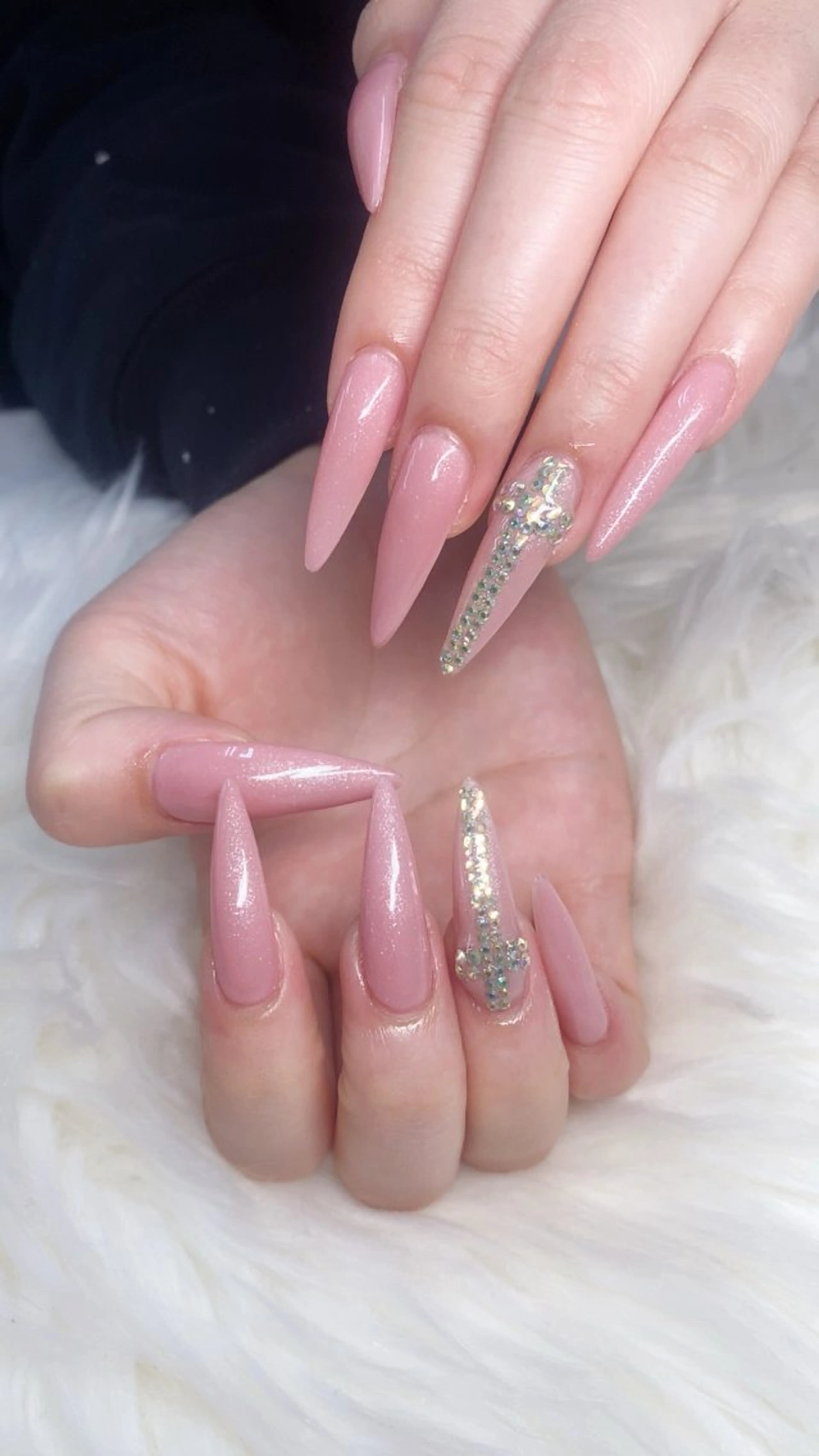 ネイル べっ甲ネイル チークネイル フラッシュネイル フレンチネイル グラデーション ハンドネイル Nguyen thi Linhのネイルデザイン