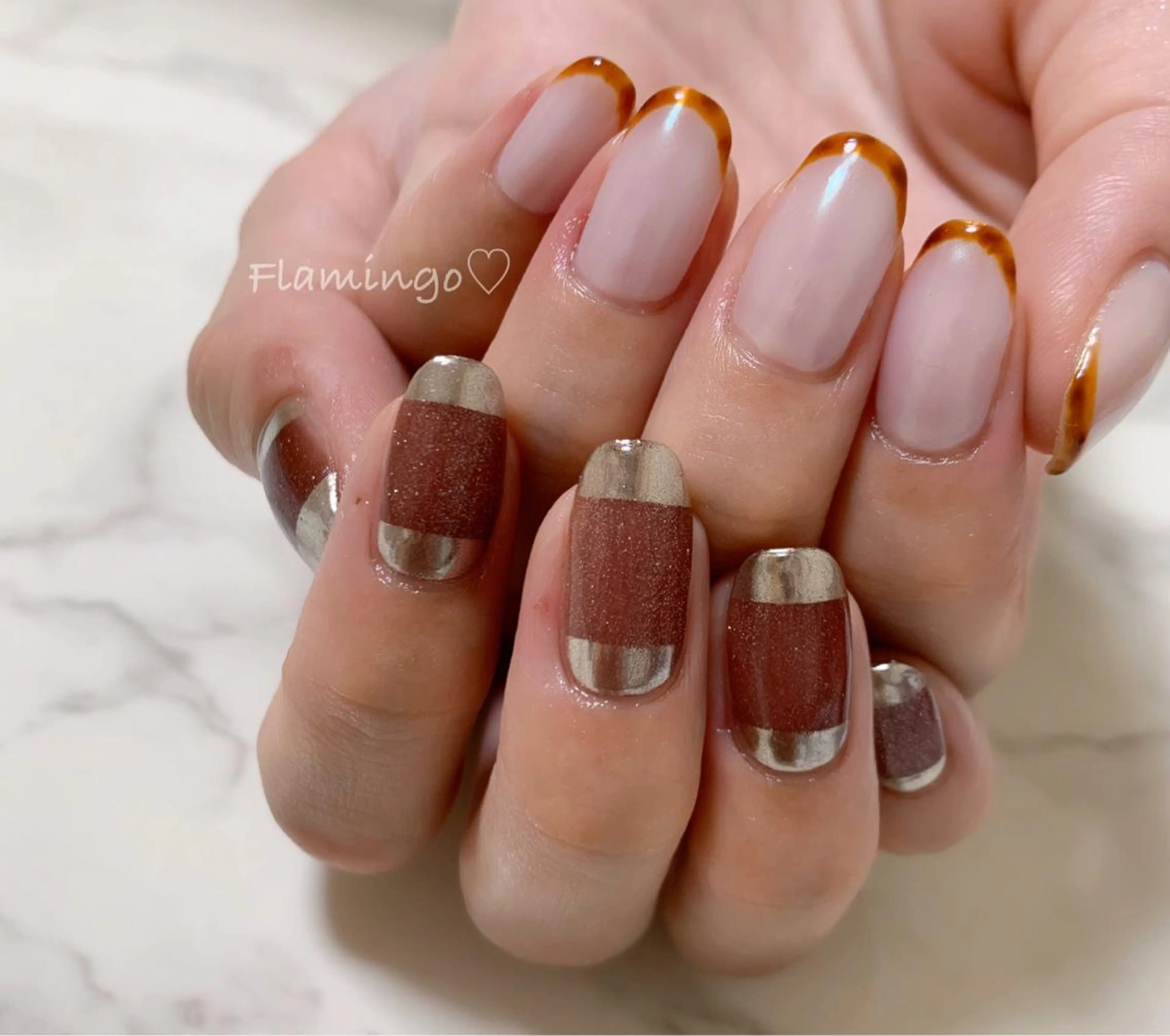 ネイル オーロラネイル べっ甲ネイル ブラウン フレンチネイル ジェルネイル フィルイン／自爪育成 ／爪に優しい施術のネイルデザイン