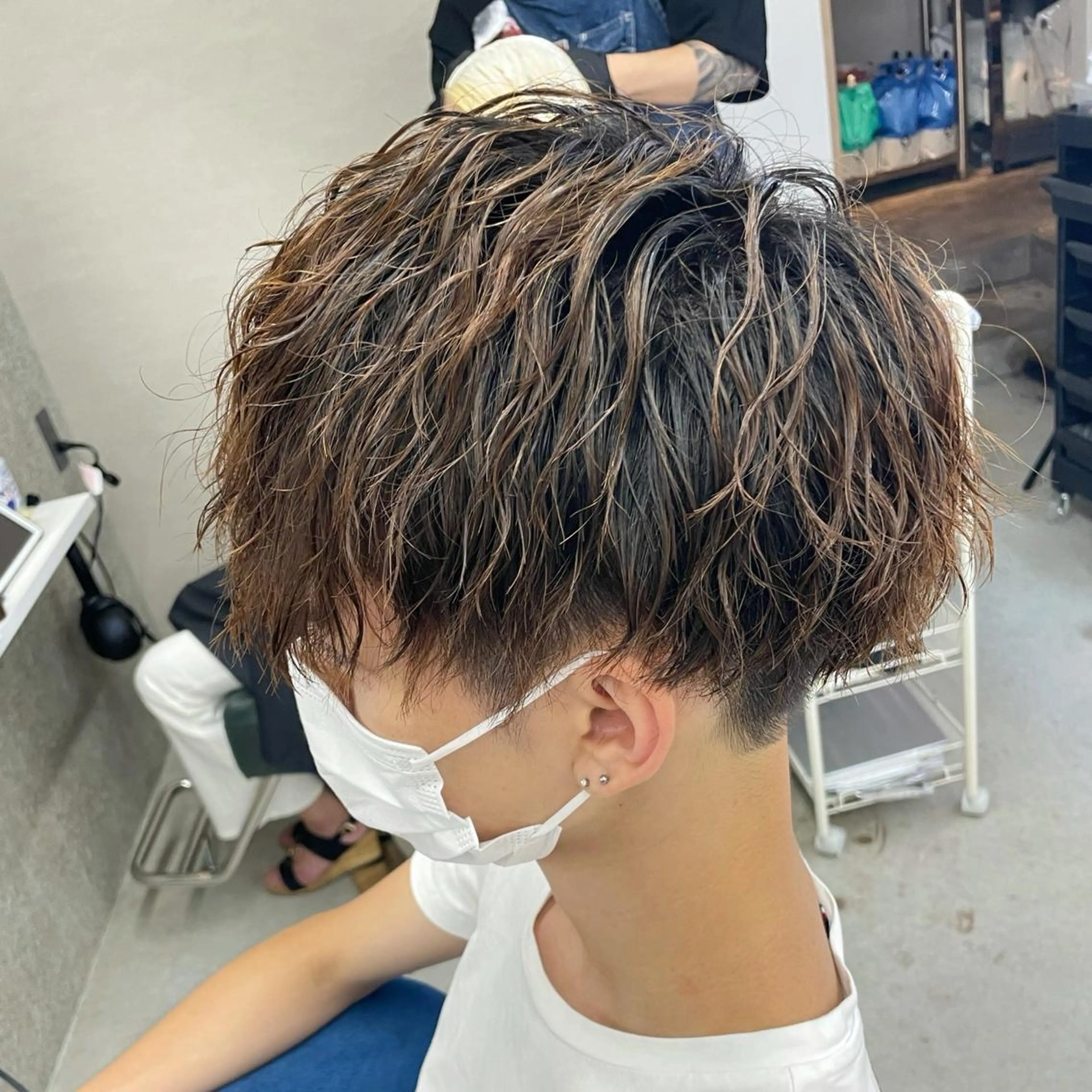 ショート パーマ メンズ カット パーマ トリートメント Lull1人美容室 バレイヤージュのヘアスタイル