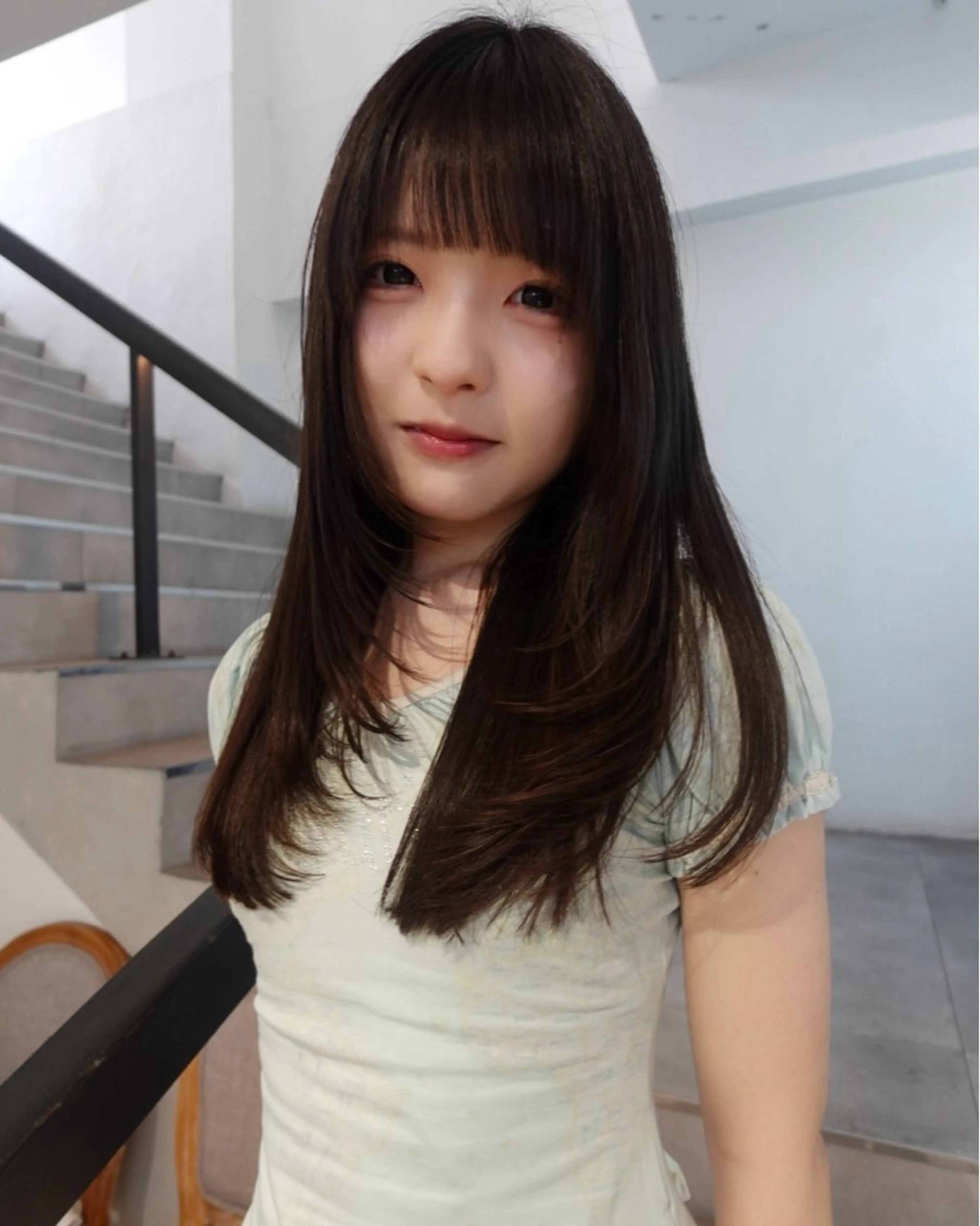 ミディアム カット デザイン/ハッシュ レイヤー/senaのヘアスタイル