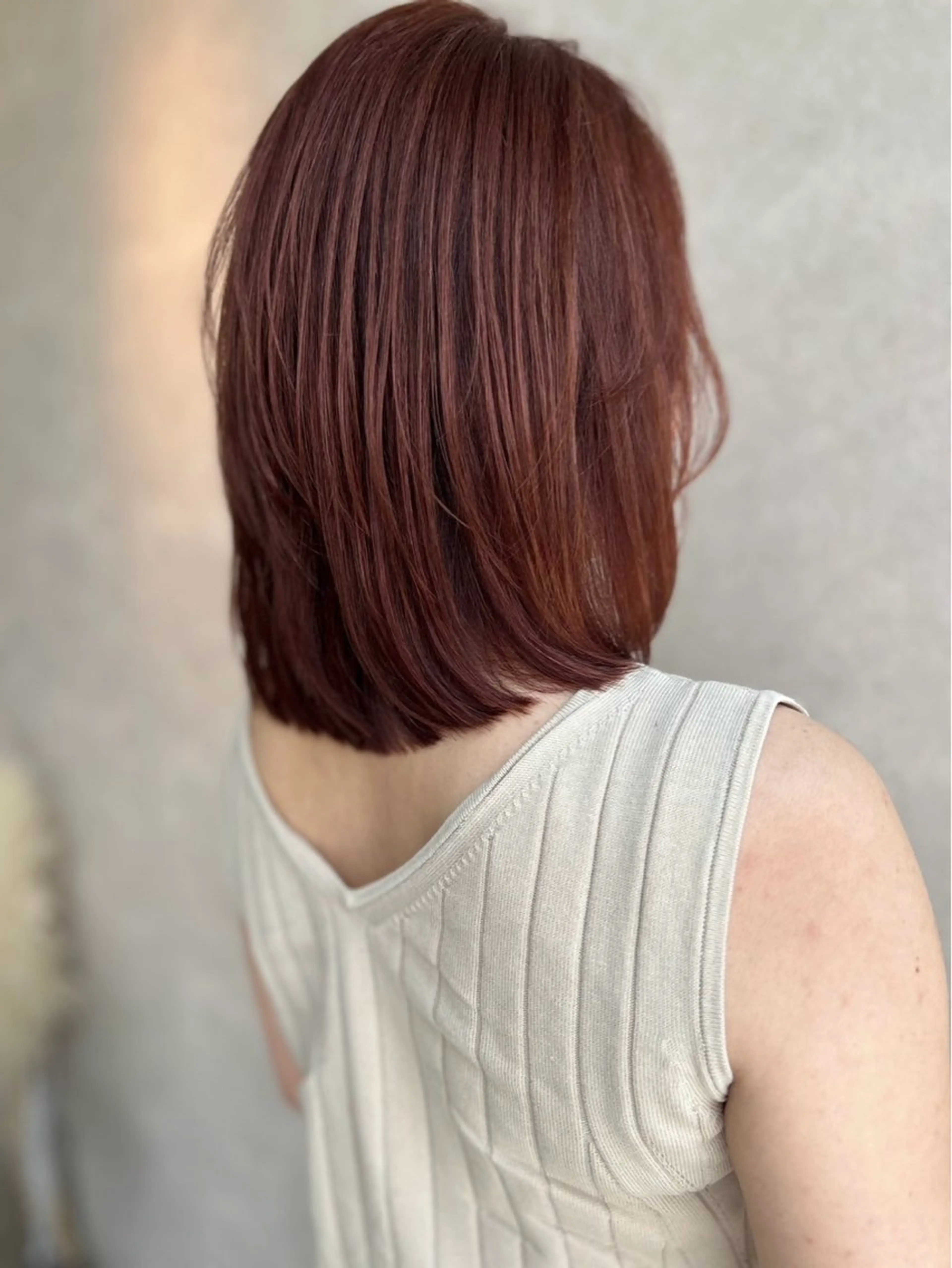 カラー TERUYA shionのヘアスタイル