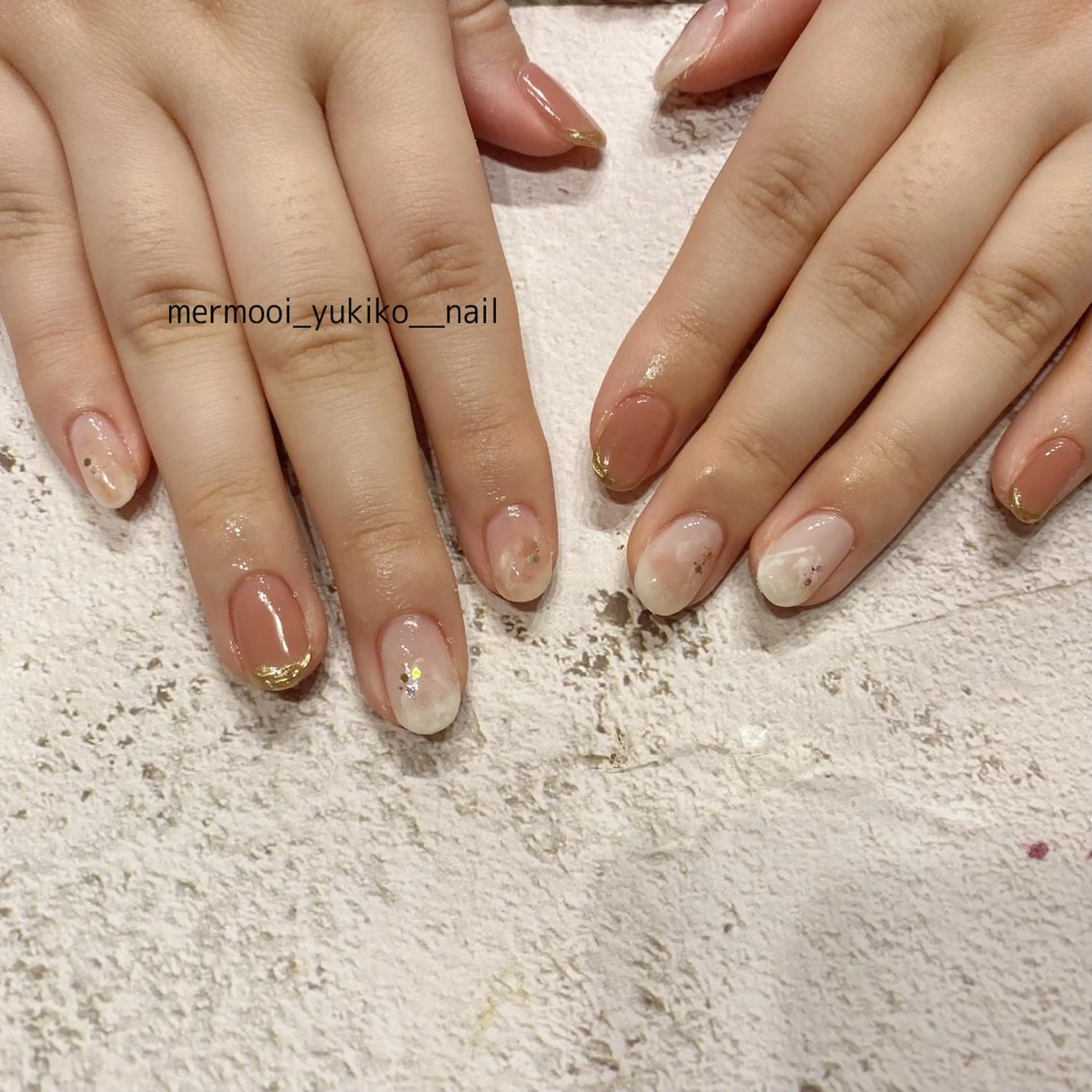 ネイル フレンチネイル 韓国ネイル ミラーネイル ニュアンスネイル ネイルチップ ハンドネイル melumooi nailのネイルデザイン