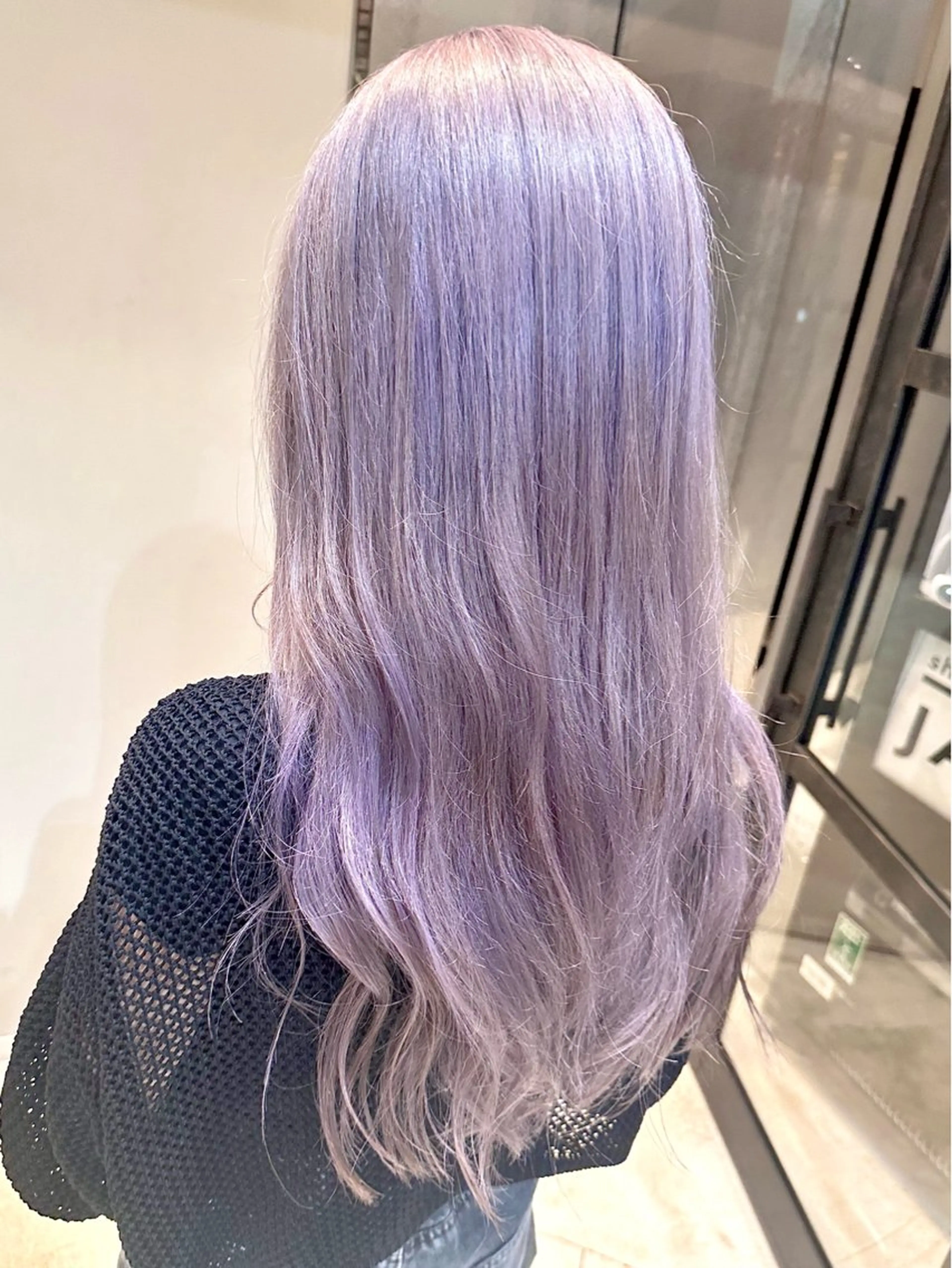 ロング 🔷ブリーチバレイヤ ージュ🔷飯野達也のヘアスタイル