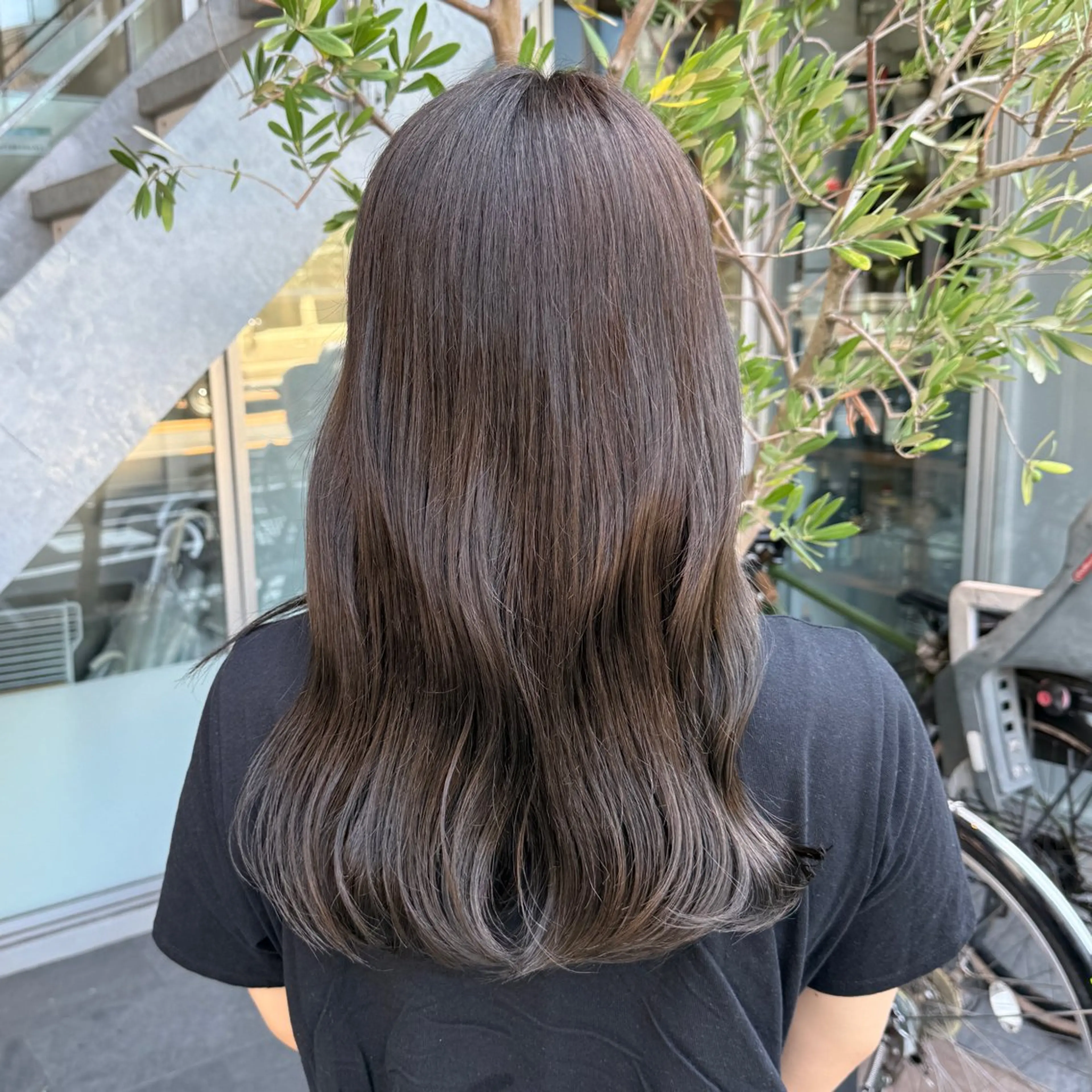 カラー 透明感カラー グレージュ ヘアカラー 柳樂 響のヘアスタイル