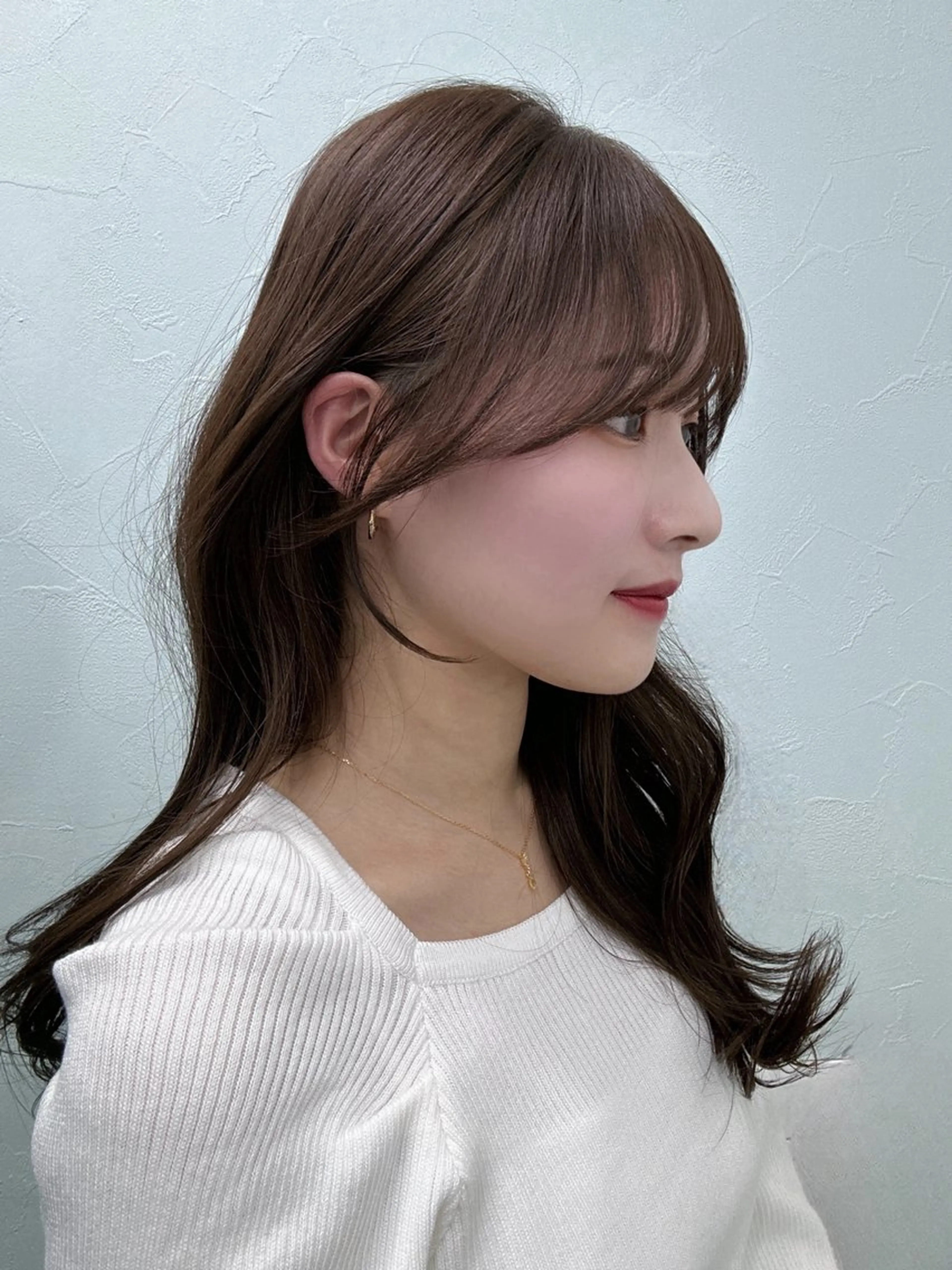 セミロング カラー くびれヘア 顔周りカット 韓国風ヘア 盛れる顔周りカット ♥️韓国ヘア"ちぇるのヘアスタイル