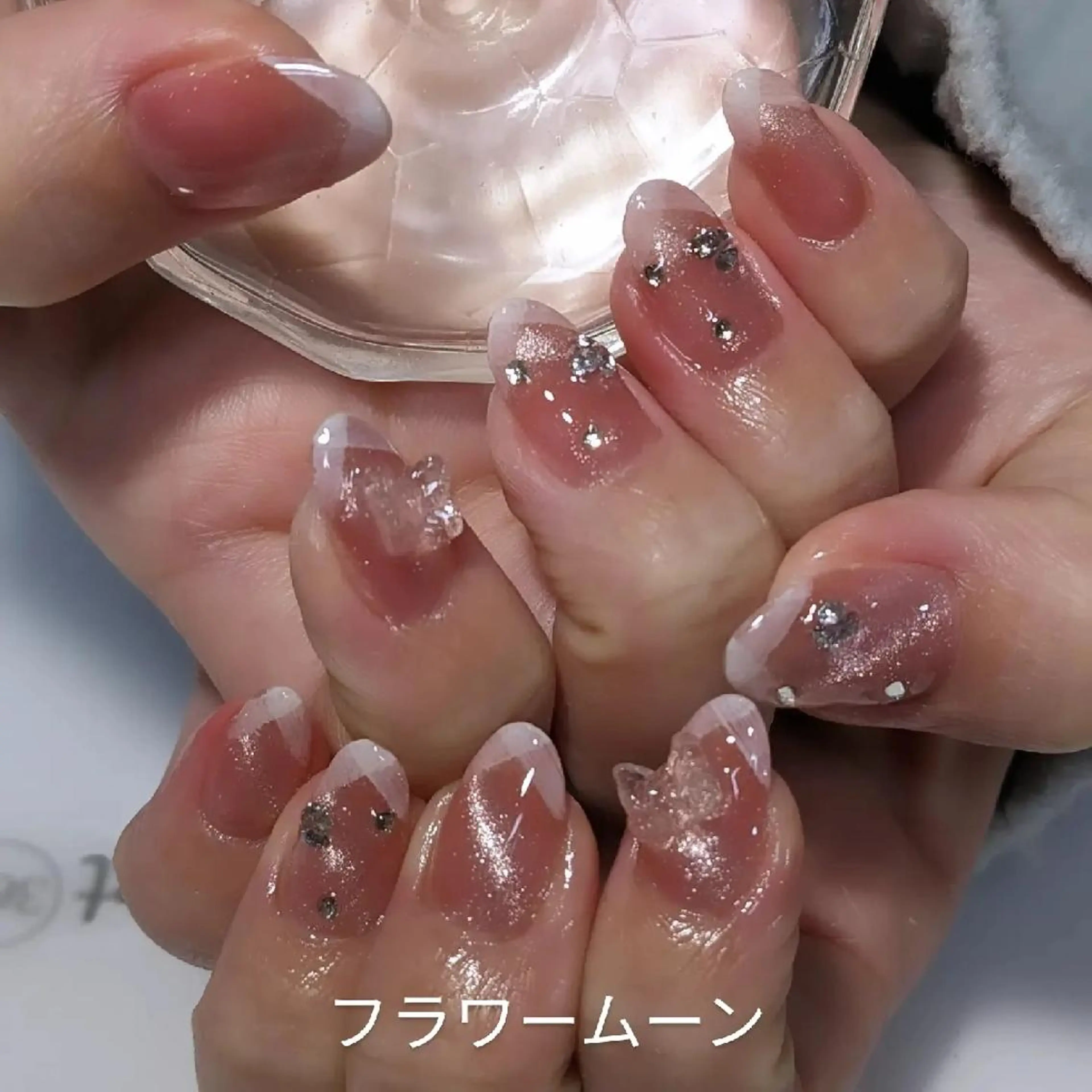 ネイル ダブルフレンチ フレンチネイル マグネットネイル フラワー ムーンのネイルデザイン