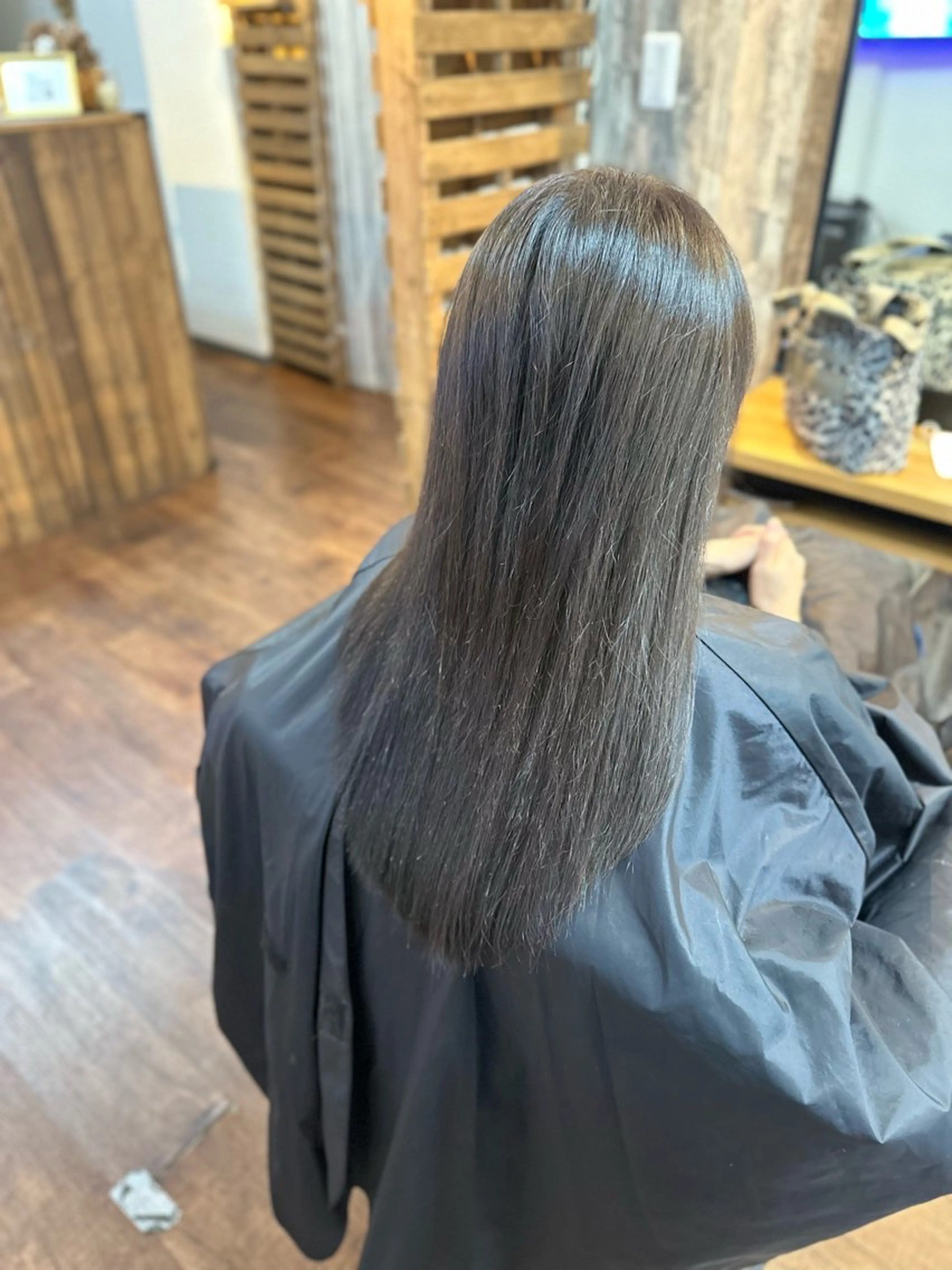 ロング カット ヘアカラー トリートメント Luzir⭐︎ GEN⭐︎のヘアスタイル