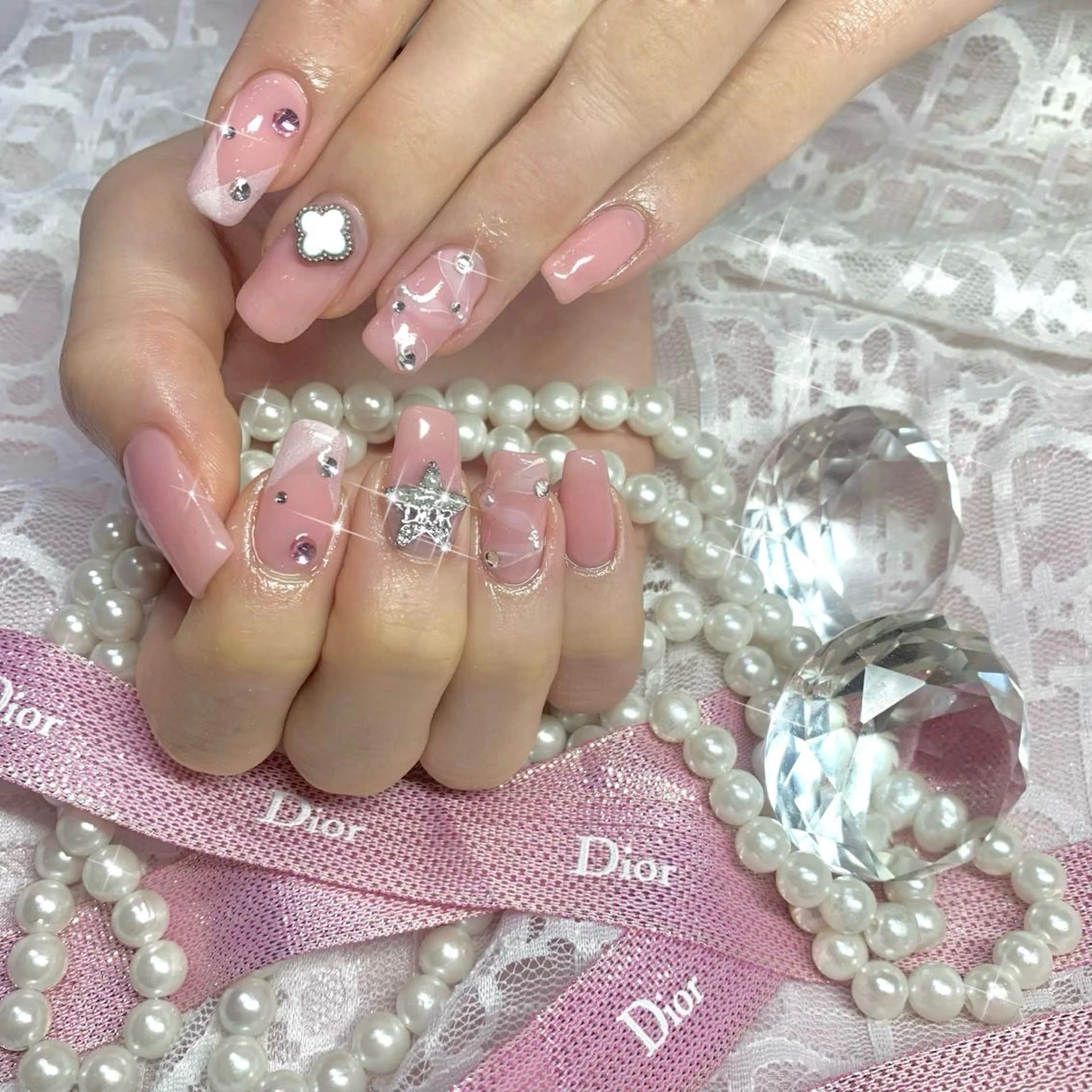 ネイル élu by Noriko 前原のネイルデザイン