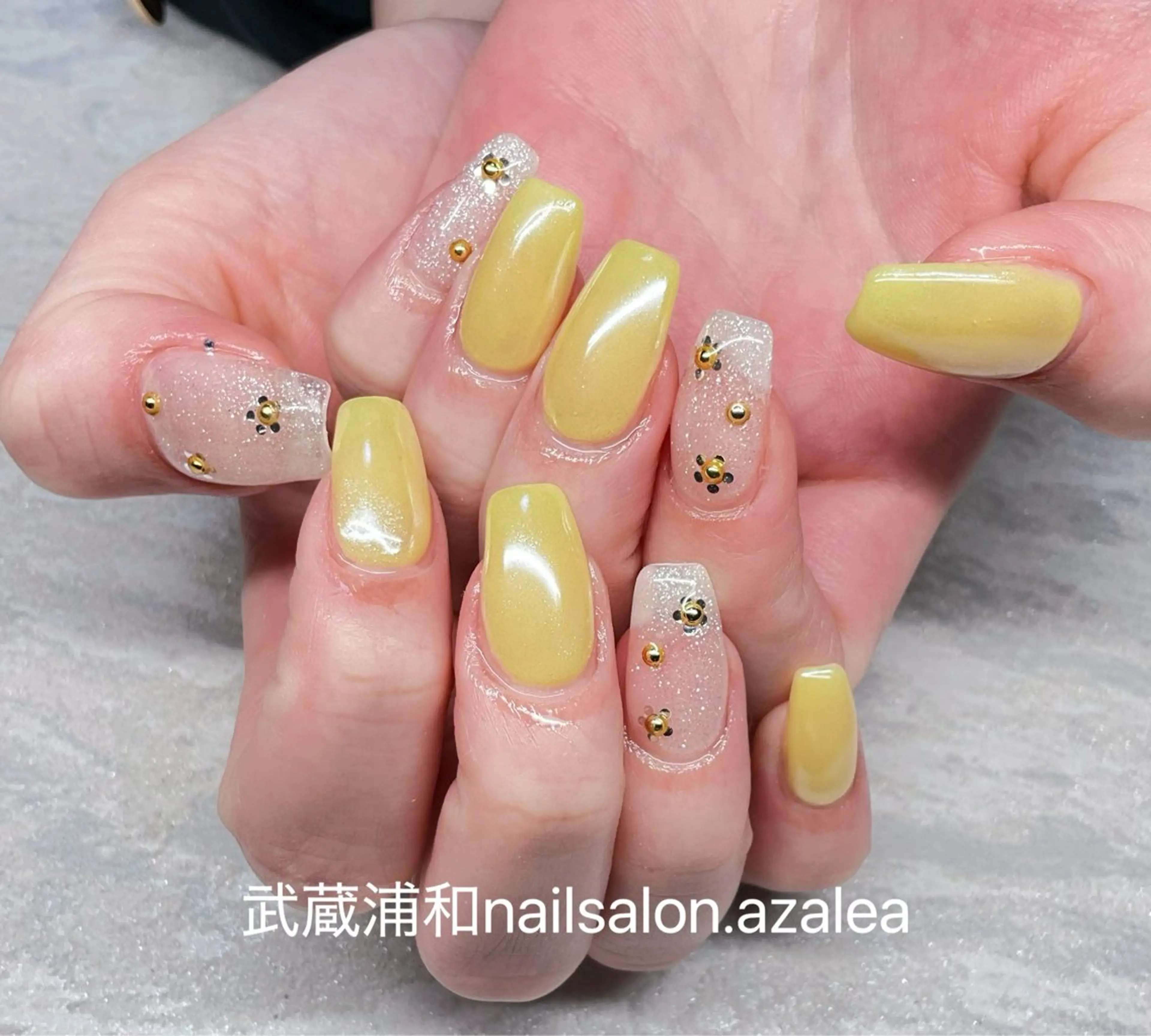 ネイル ハンドネイル R inのネイルデザイン