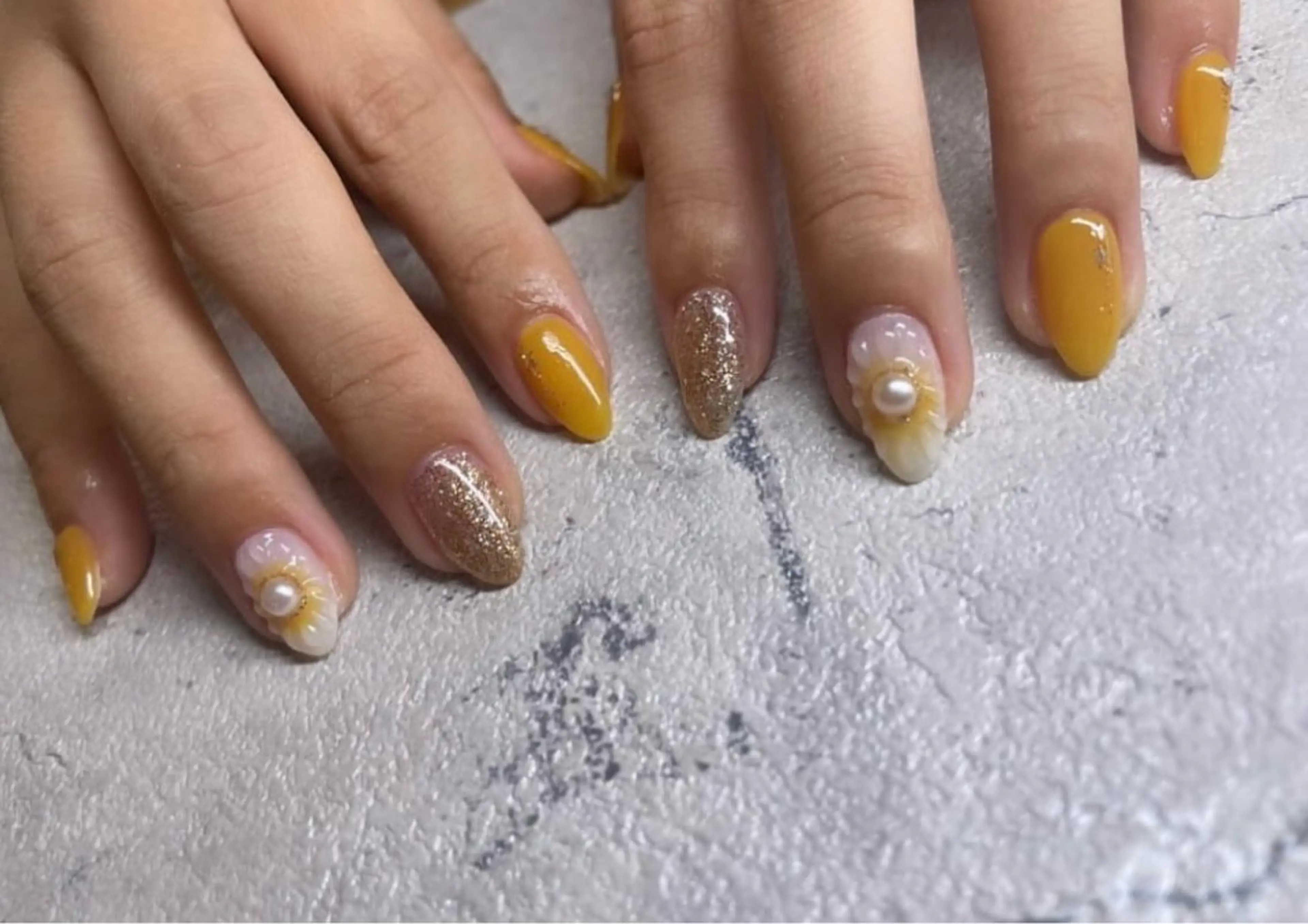 ネイル ハンドネイル Mai :矢場町 ニュアンス🌿アートのネイルデザイン