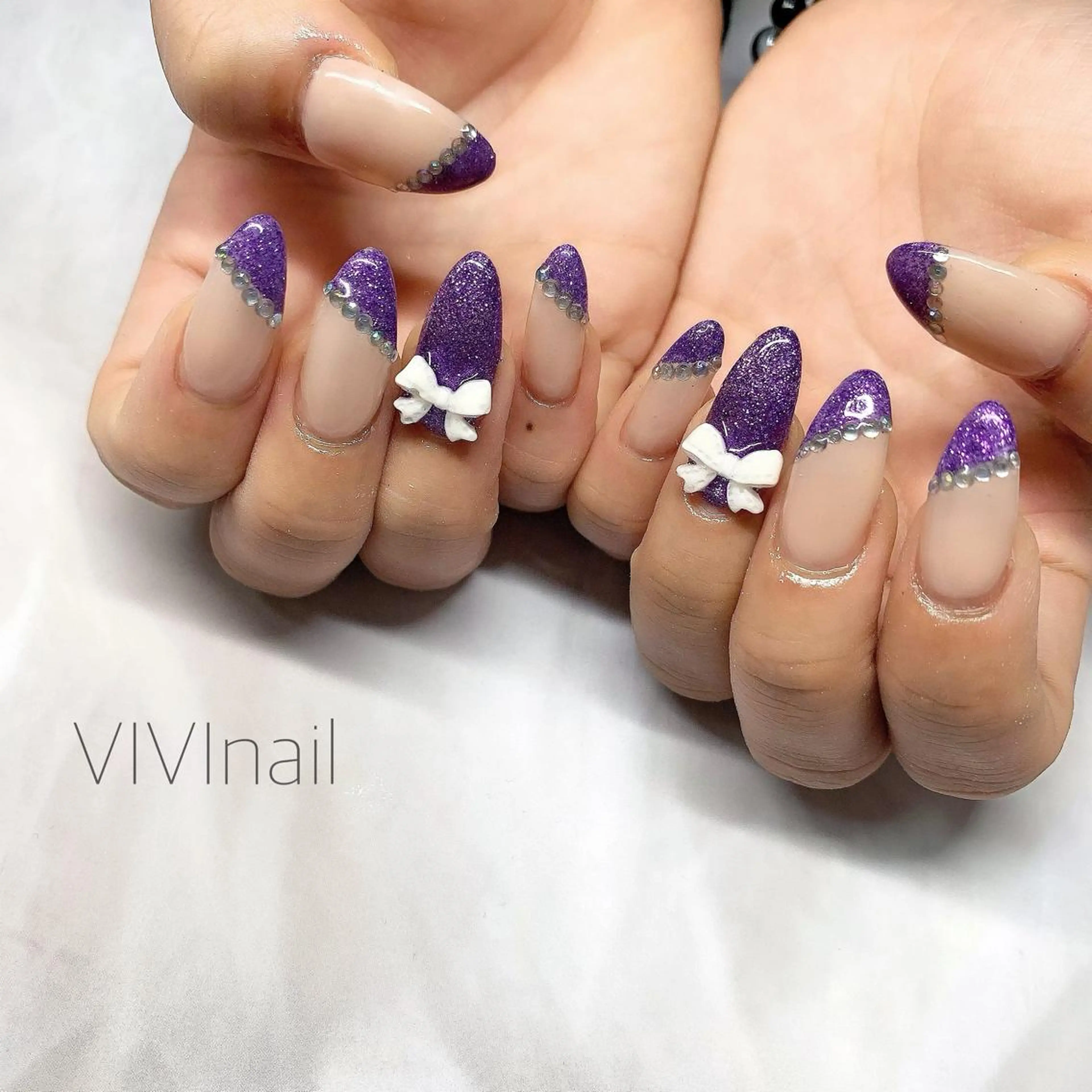 ネイル フレンチネイル リボン ハンドネイル vivi nailのネイルデザイン