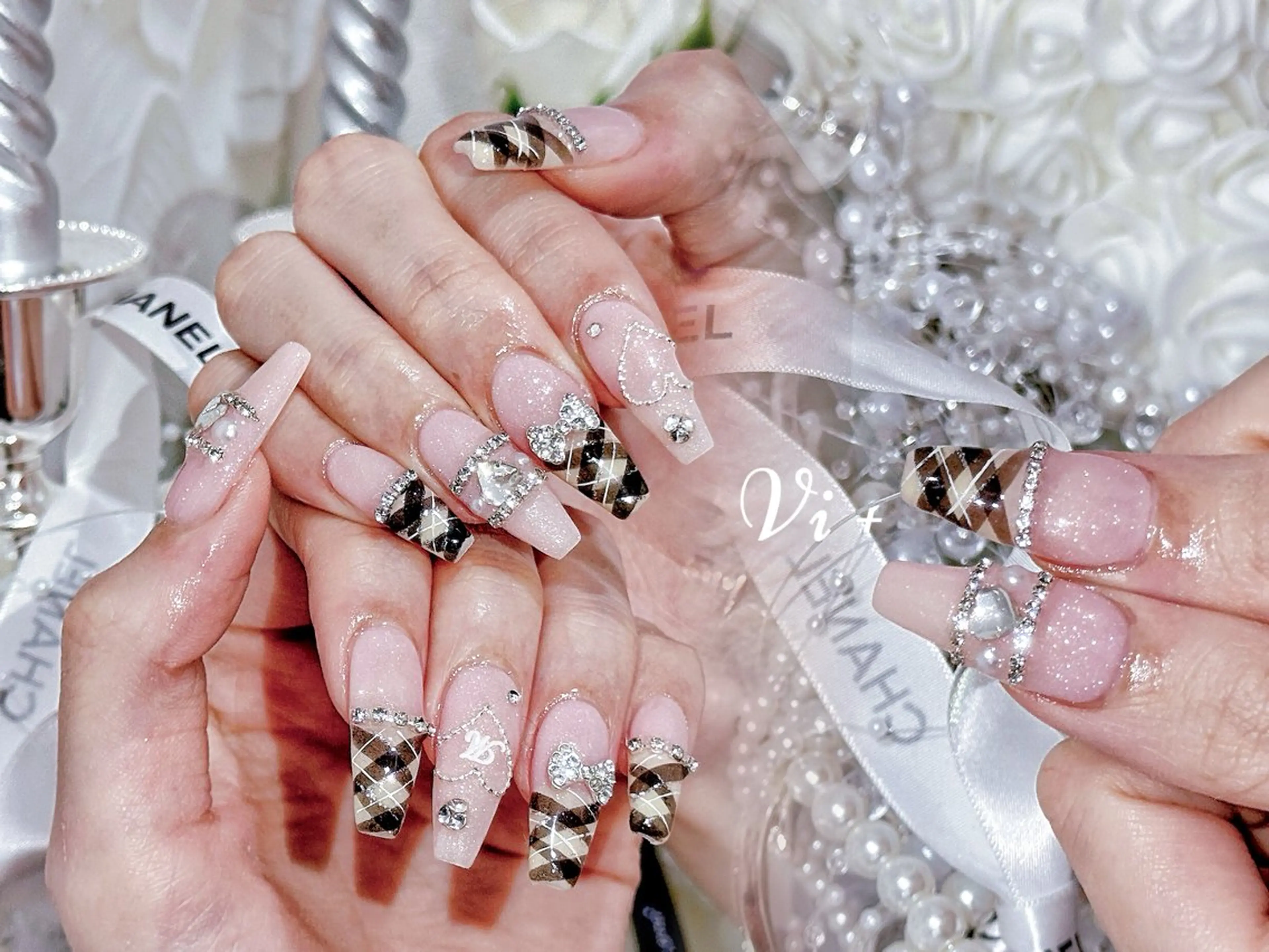 ネイル ハンドネイル ✨Nailsalon Vi+✨のネイルデザイン