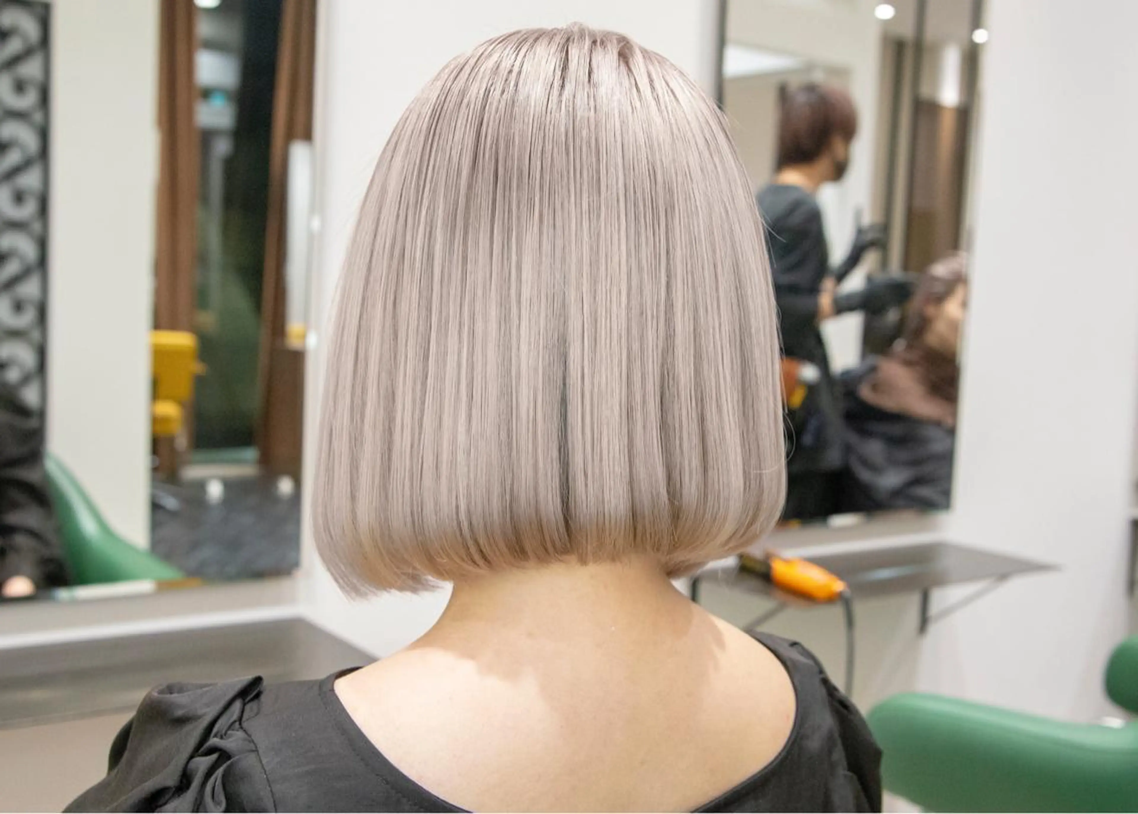 ショート カラー ブリーチ トリートメント Re:ta Hair 飯田淳平のヘアスタイル