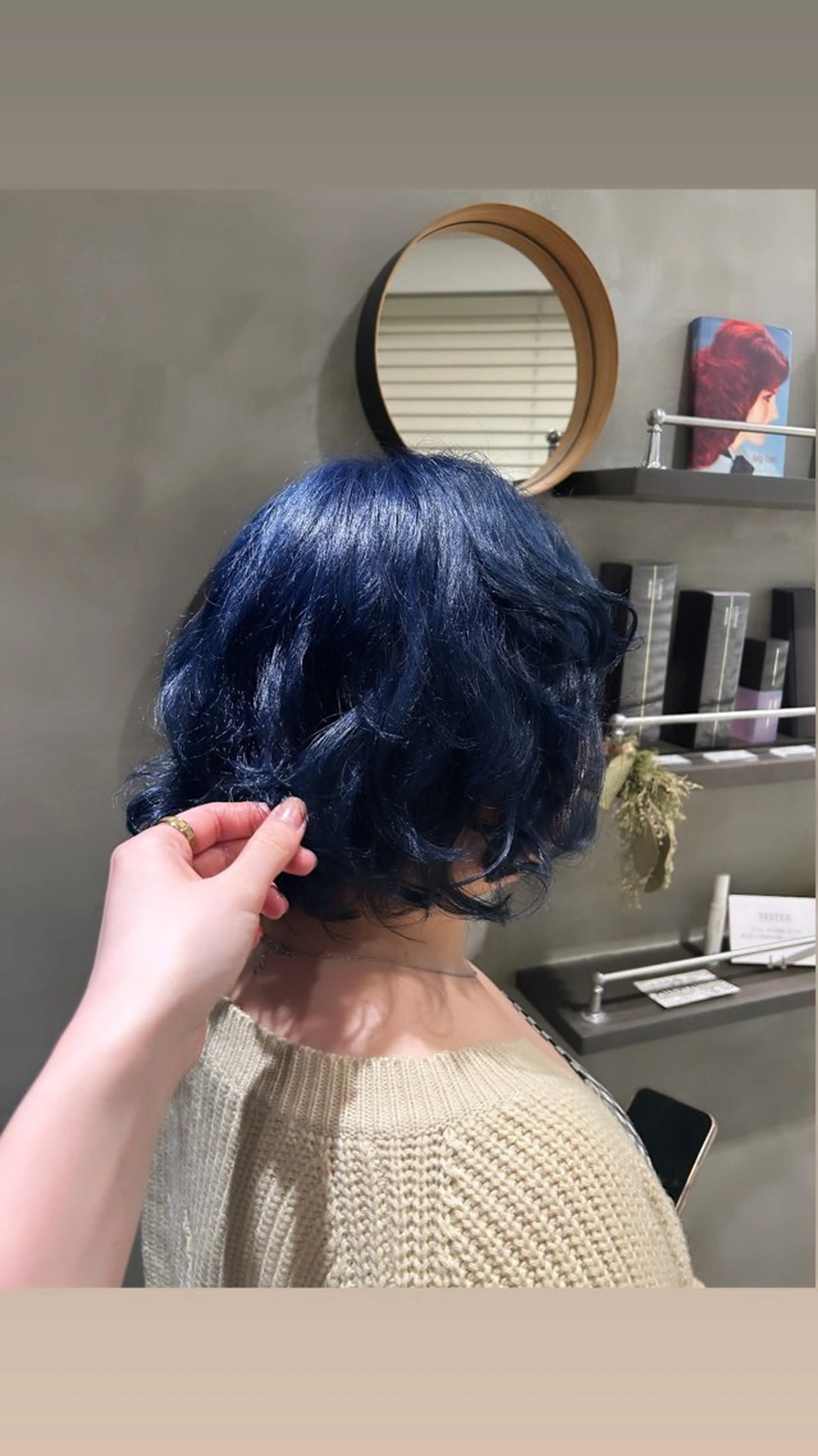ミディアム カラー タナカ カナ🫧のヘアスタイル