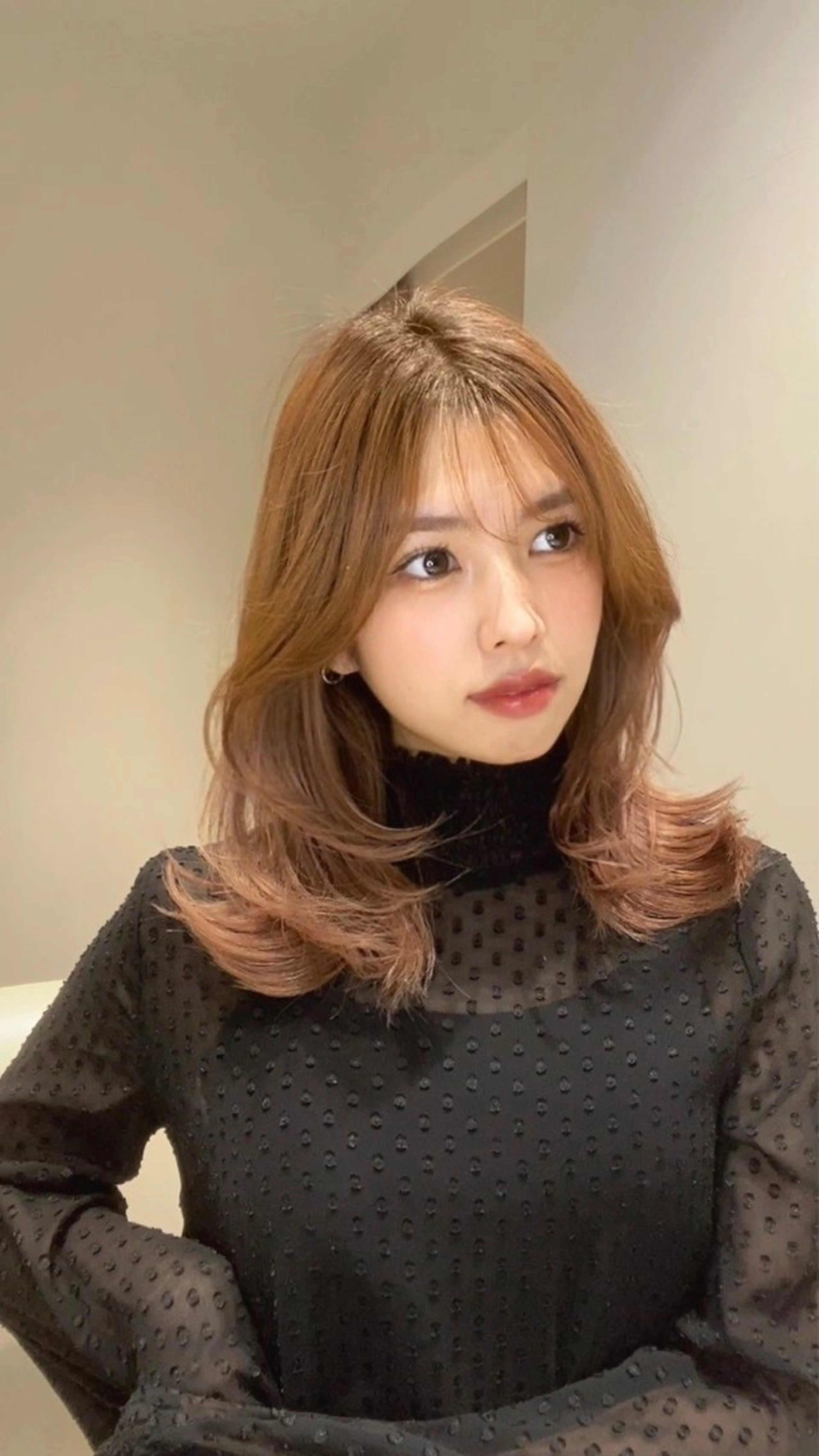 セミロング カラー パーマ ヘアアレンジ ブリーチ ブラウンカラー ブリーチなしカラー ハイレイヤー 髪質改善 カット ヘアカラー トリートメント ヘアセット 小野寺瑞希 /最小顔カットのヘアスタイル
