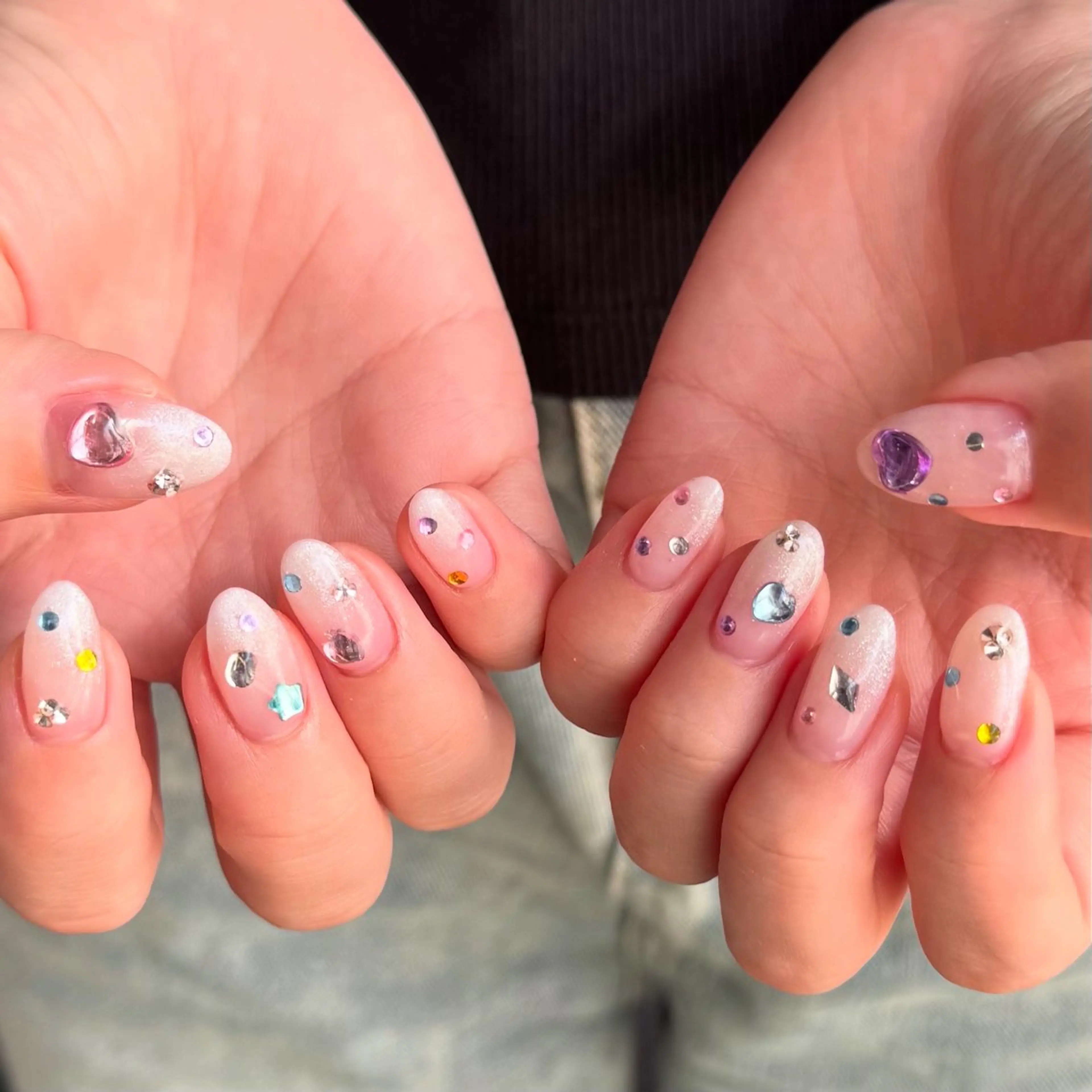 ミディアム 小川 柚香のネイルデザイン