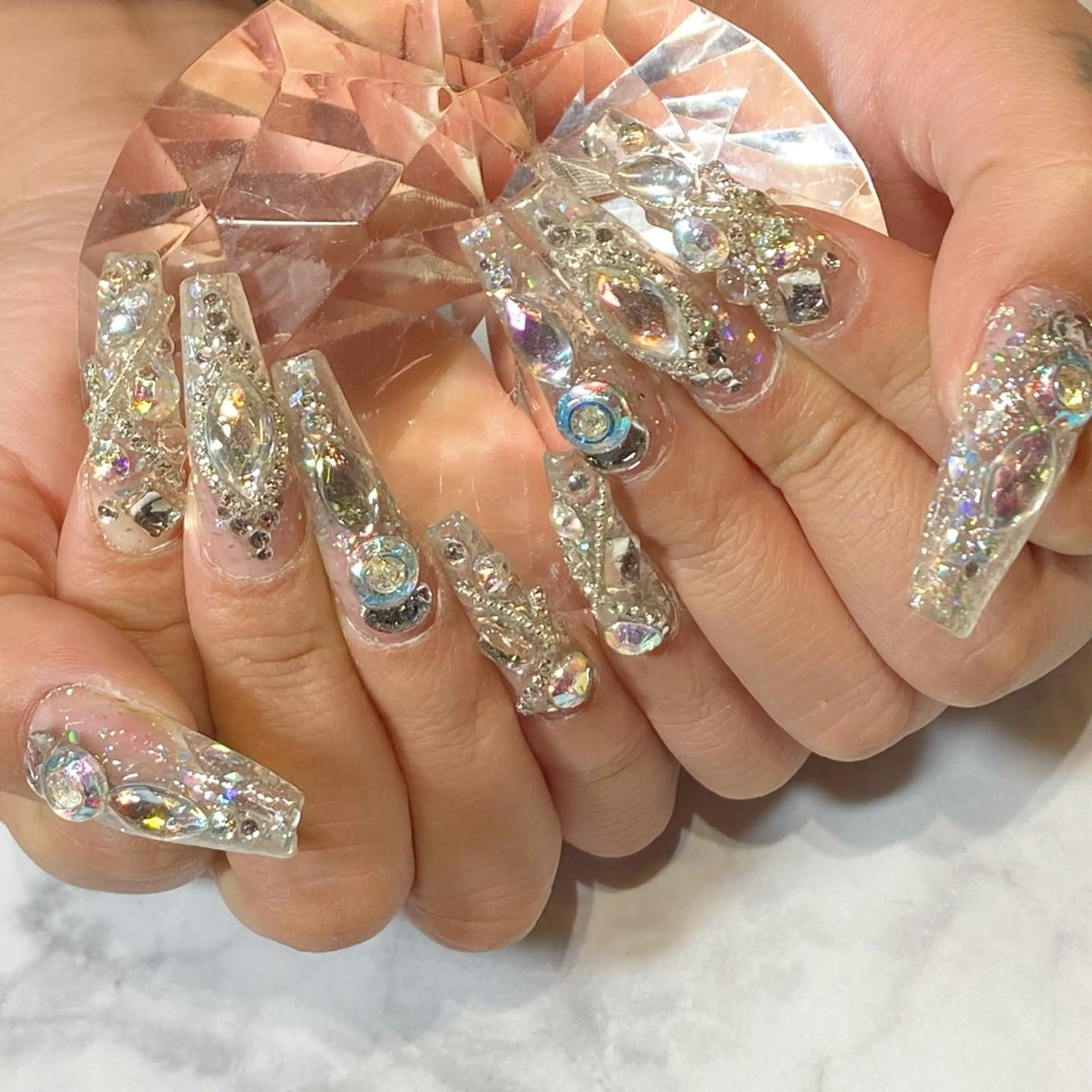 ネイル ジェルネイル ロングネイル スカルプネイル ストーンネイル ネイルチップ YUN 💅のネイルデザイン