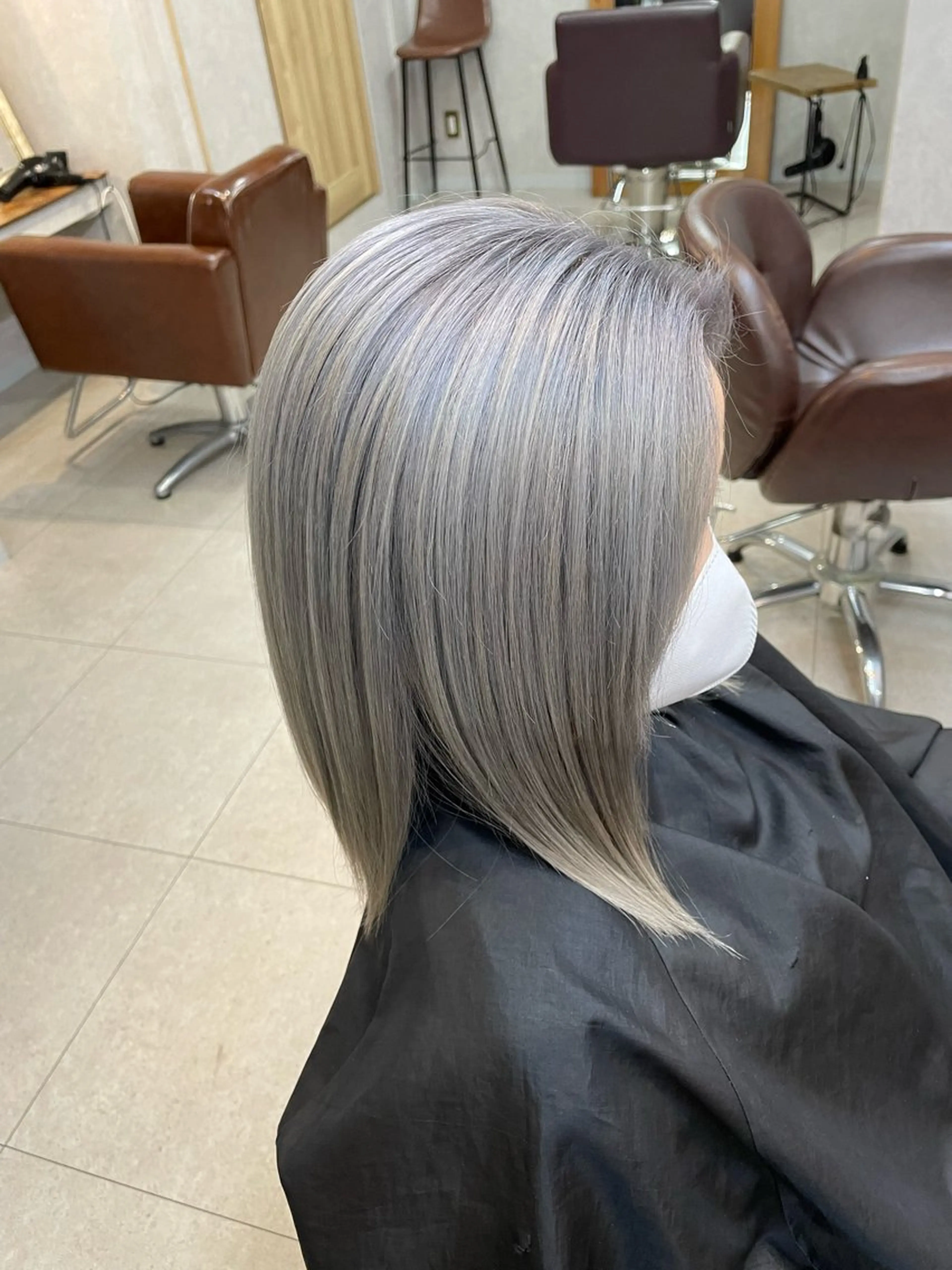 ミディアム カラー 中嶋 颯和のヘアスタイル