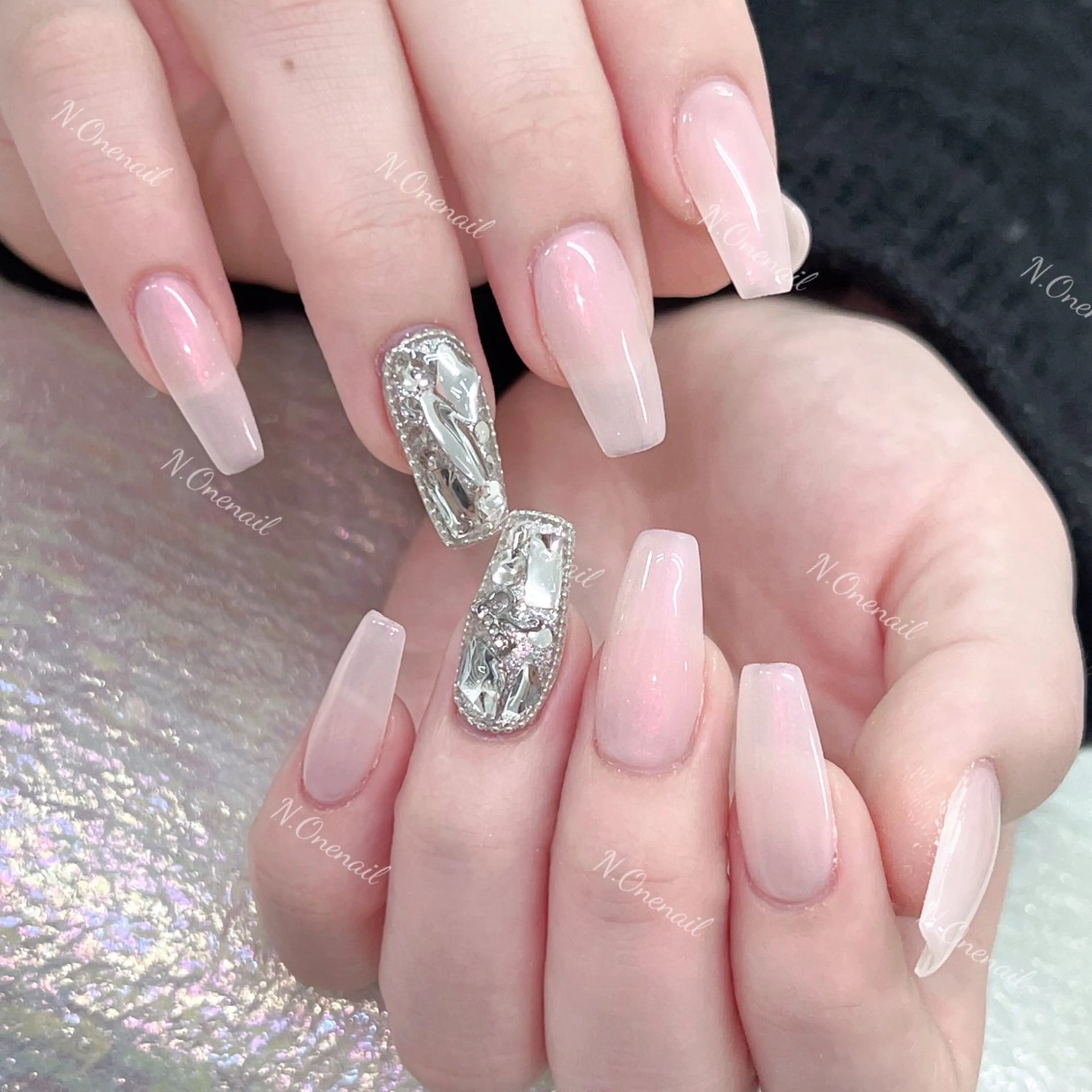 ネイル アートネイル グラデーション キラキラネイル ニュアンスネイル オフィスネイル 長いだし/スカルプ/ パラシェルN.oneのネイルデザイン