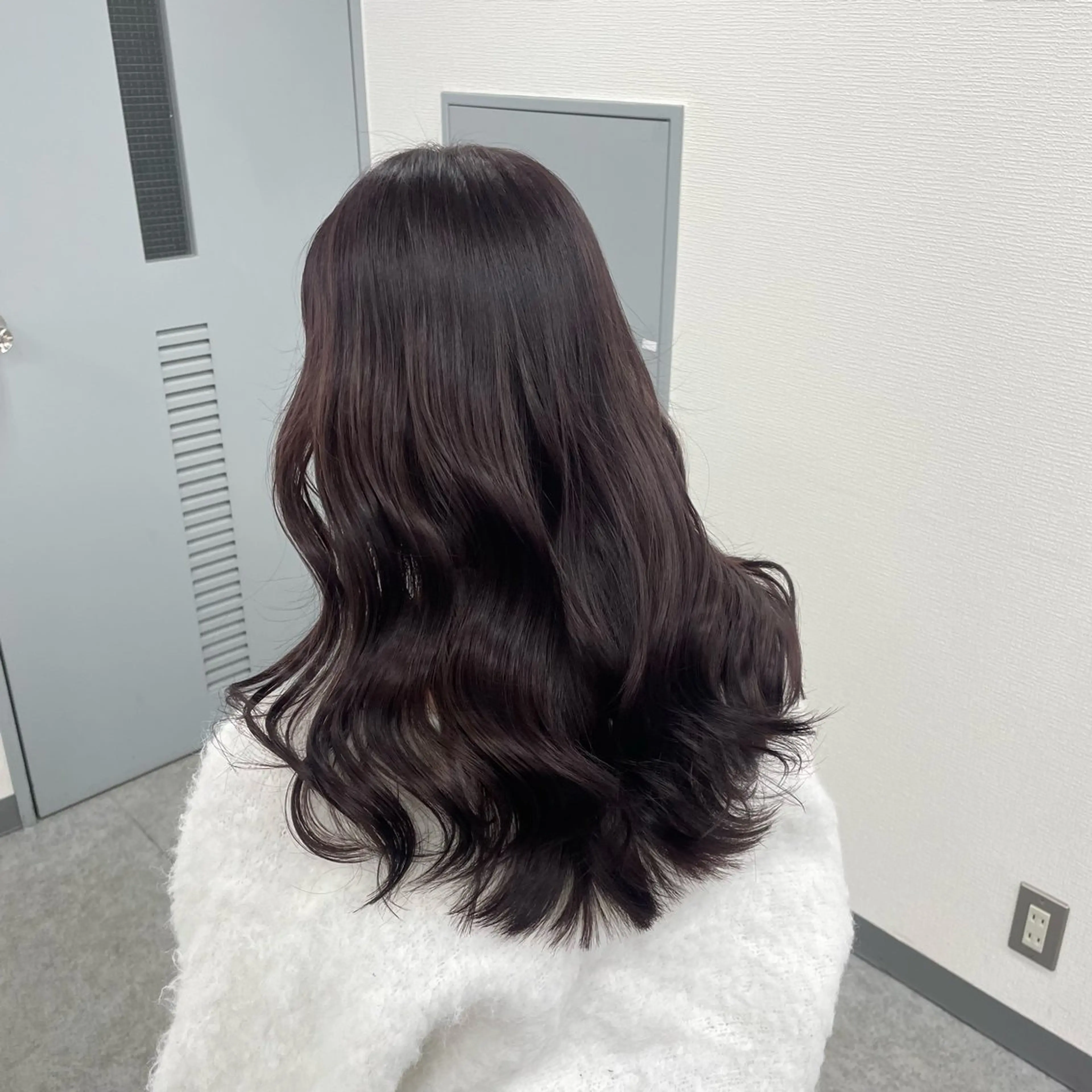 セミロング カラー ヘアカラー トリートメント 🤍ブリーチなし ブラウンhimi🤍のヘアスタイル