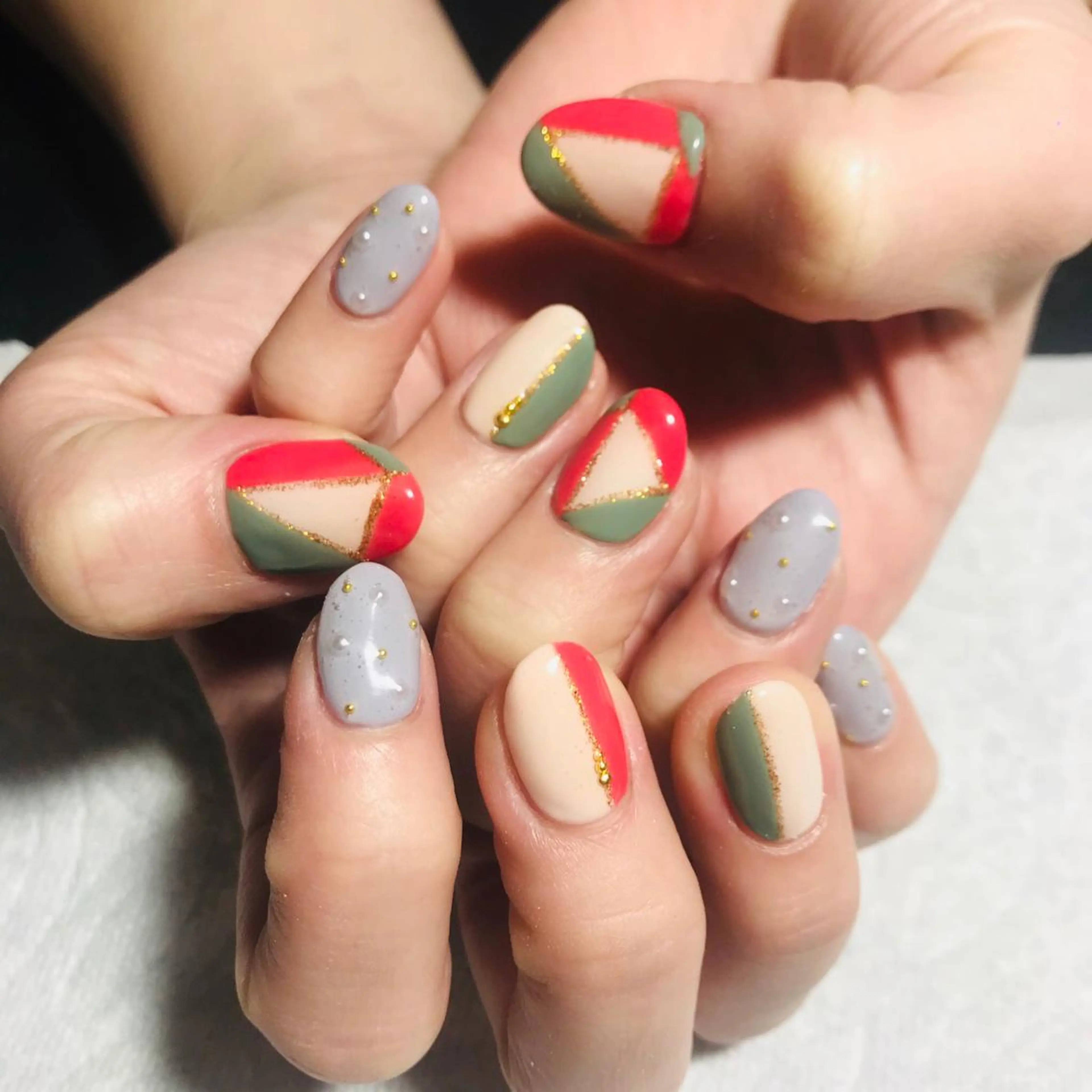 ネイル ECLAT エクラ所属・寺山 千鶴のネイルデザイン