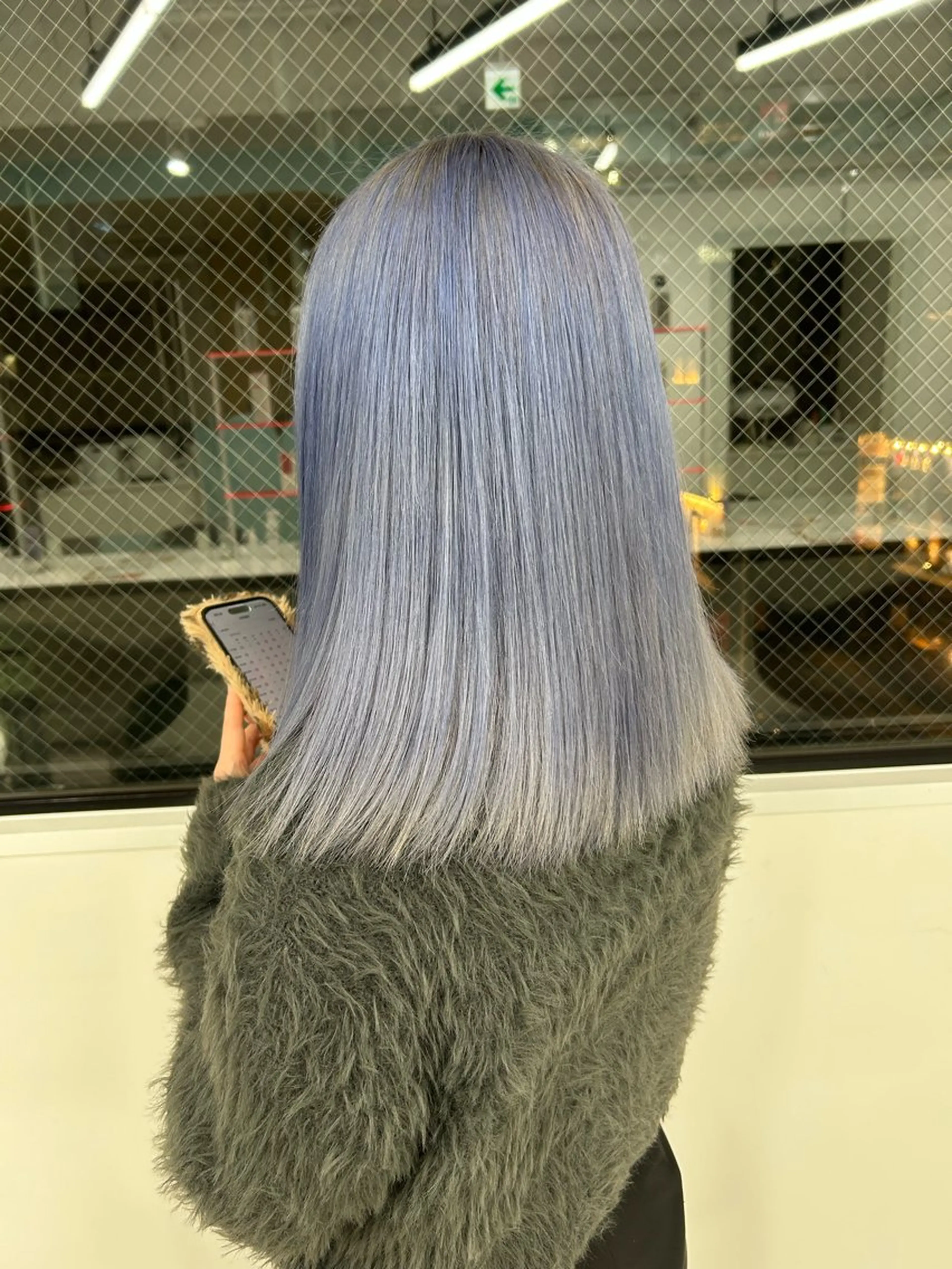 ロング カラー 履歴修正屋さん／ ブロンド／ホワイトのヘアスタイル