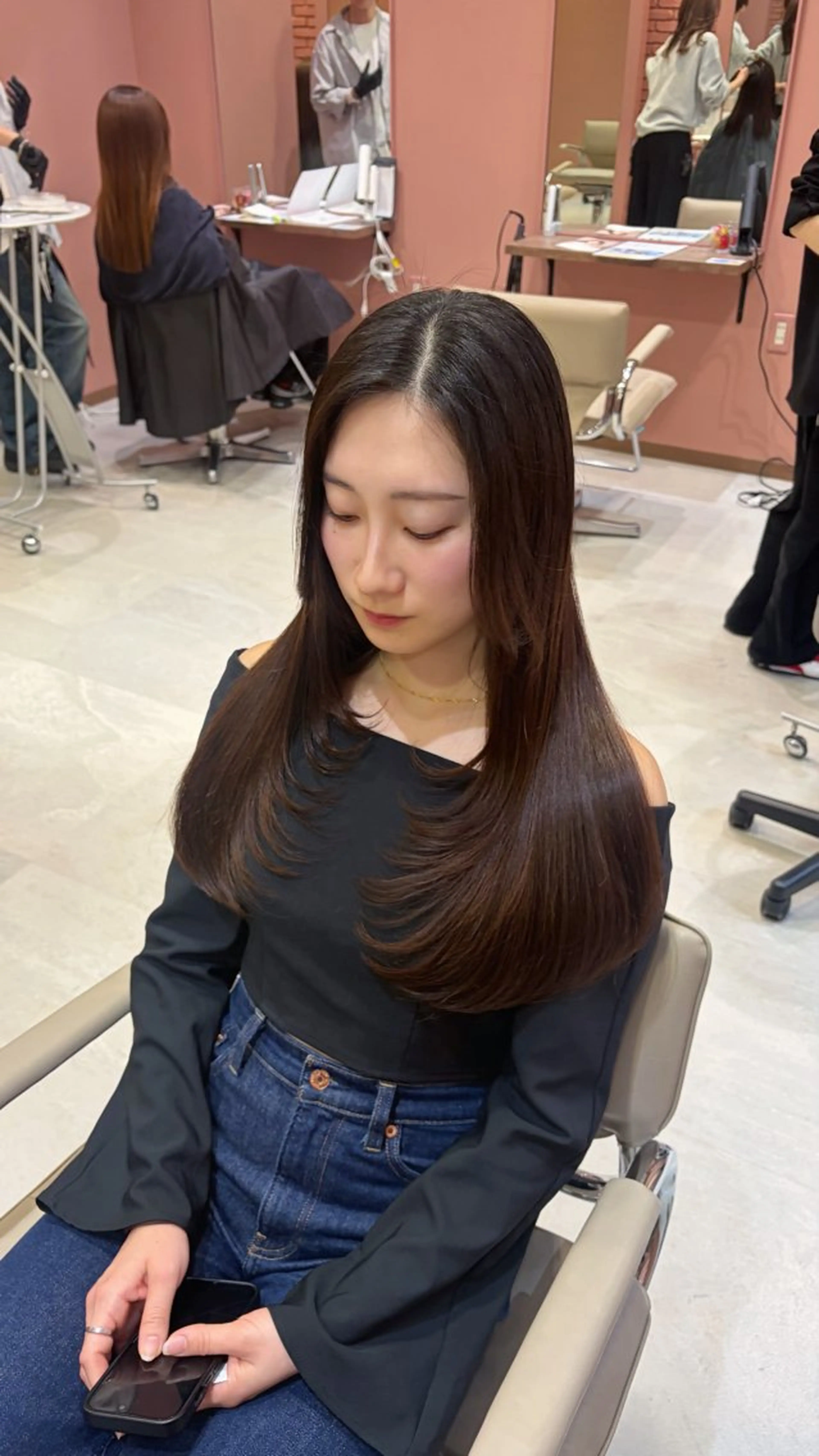 ロング カット 聖菜/ hina /レイヤー/艶カラーのヘアスタイル