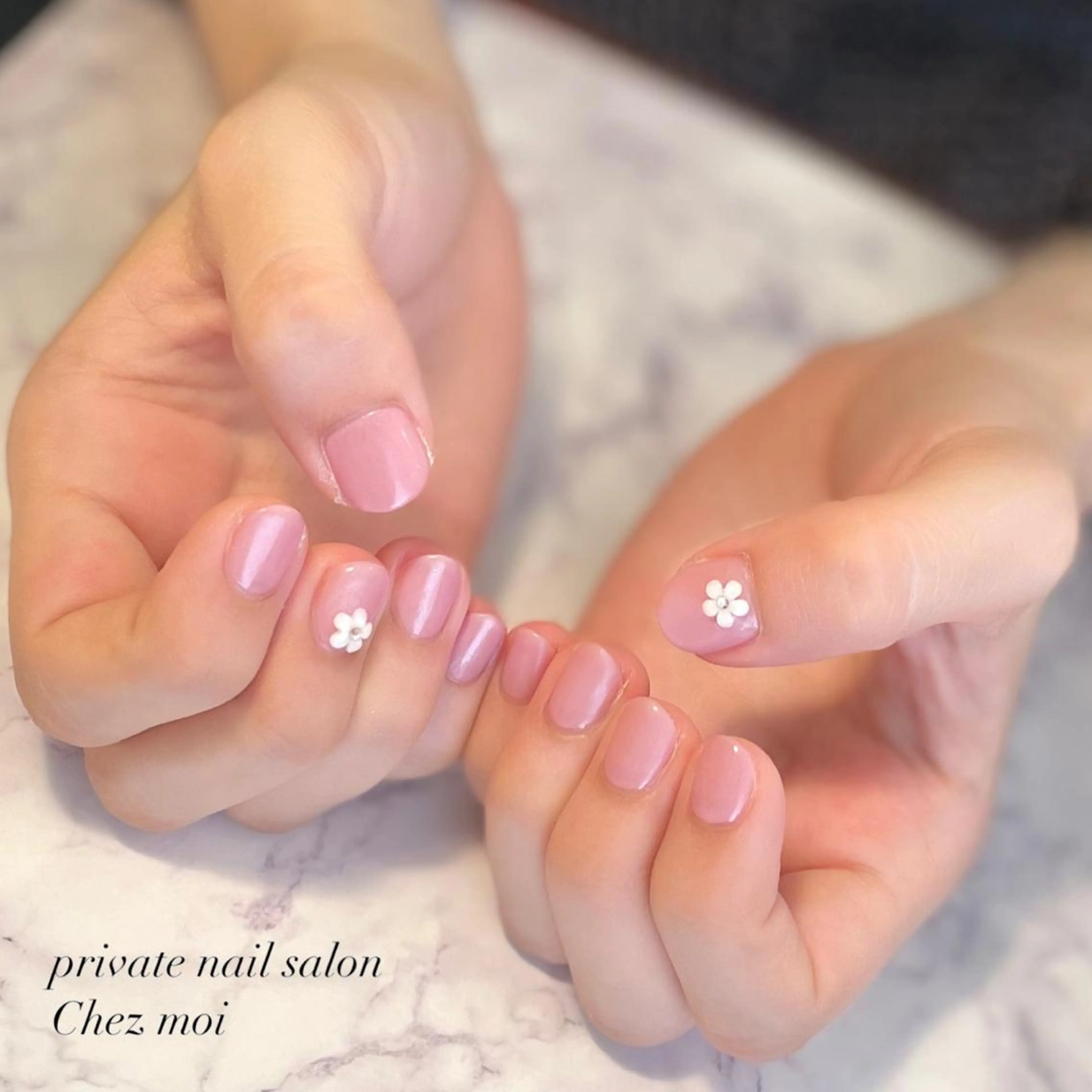 ネイル ワンカラーネイル KOMINE TOMOKOのネイルデザイン