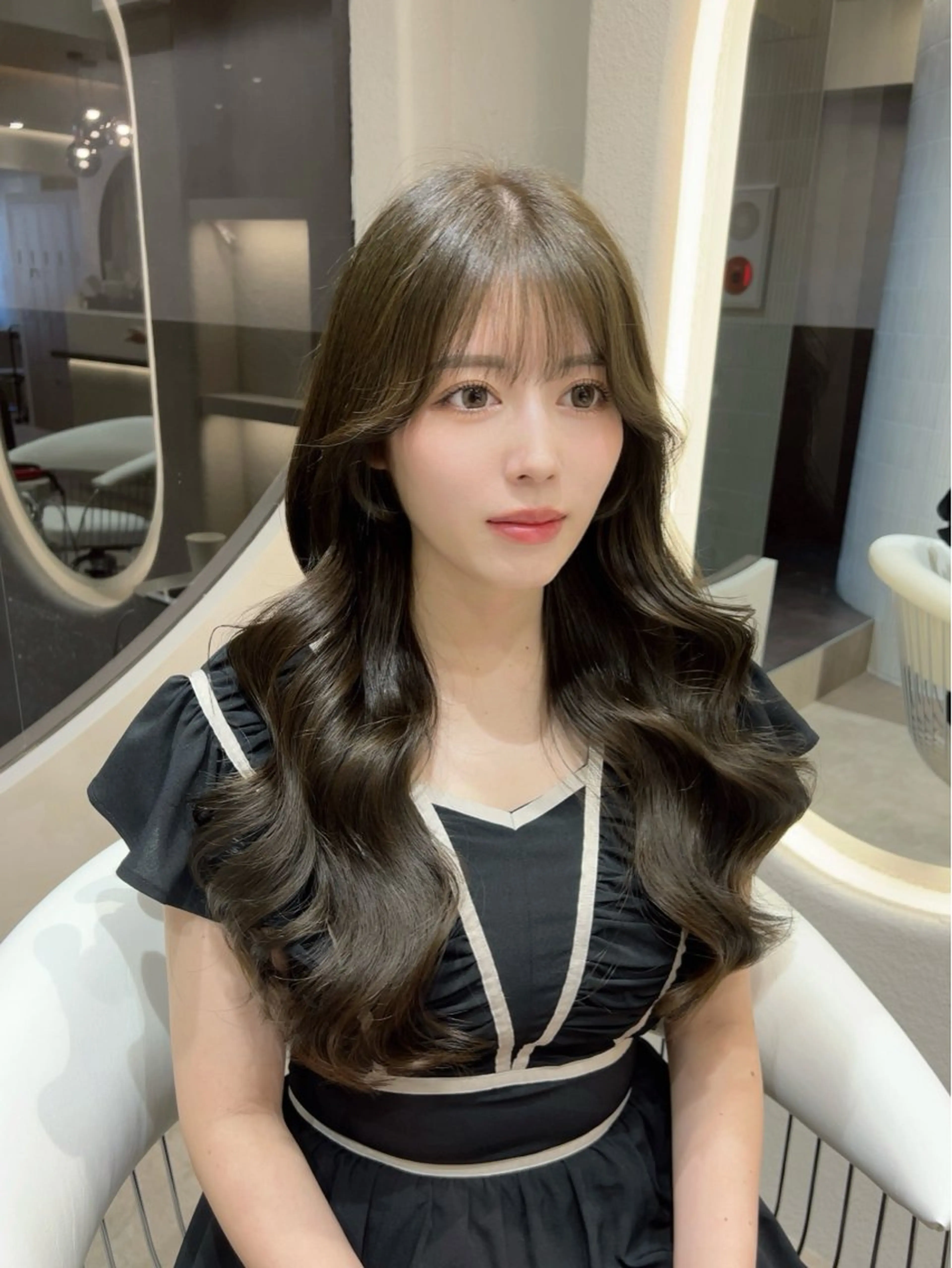 ロング カラー ベージュカラー オリーブベージュ レイヤーカット 🩷韓国ヘア/ヨシン モリ🩷Maikaのヘアスタイル