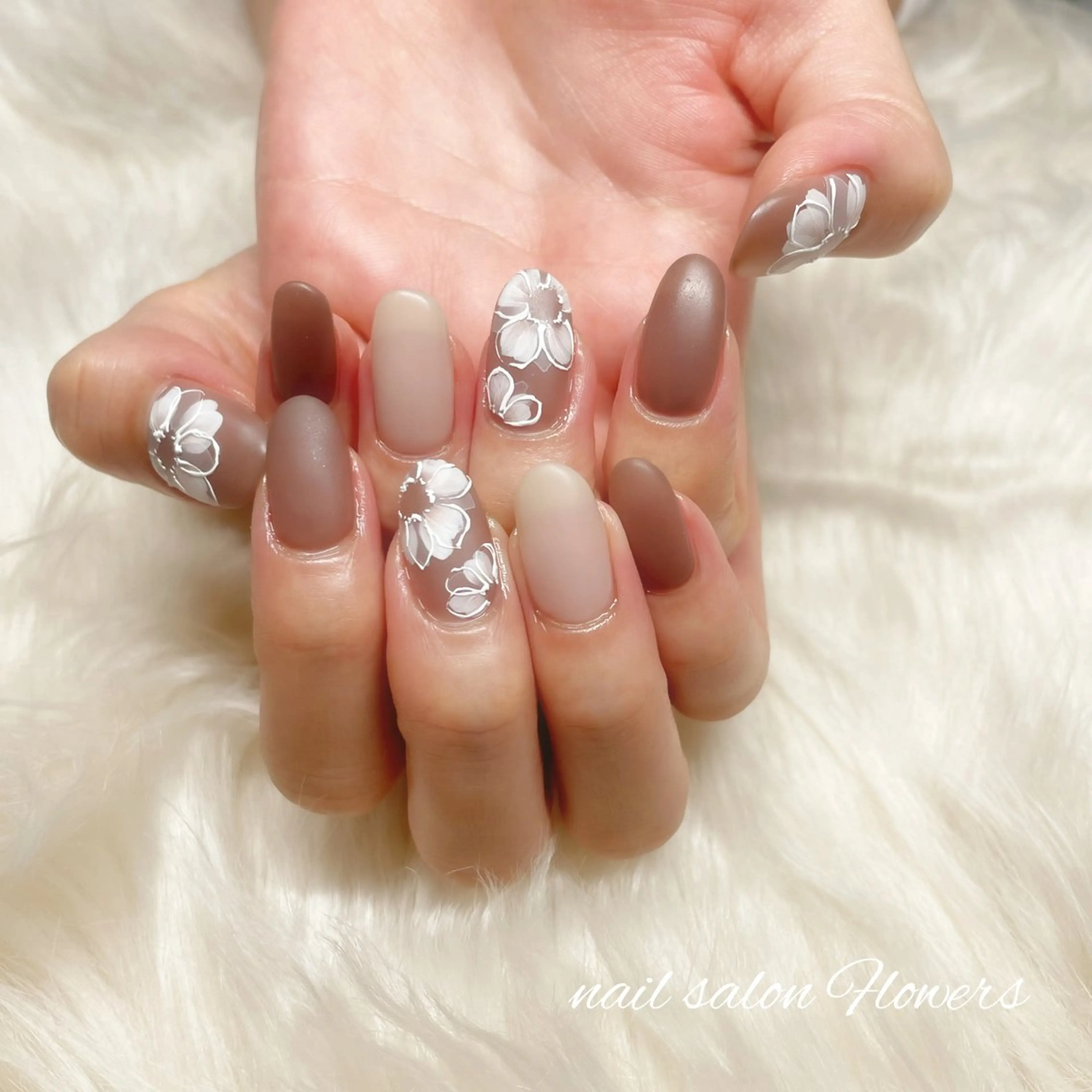 ネイル ハンドネイル Flowers Tomomiのネイルデザイン