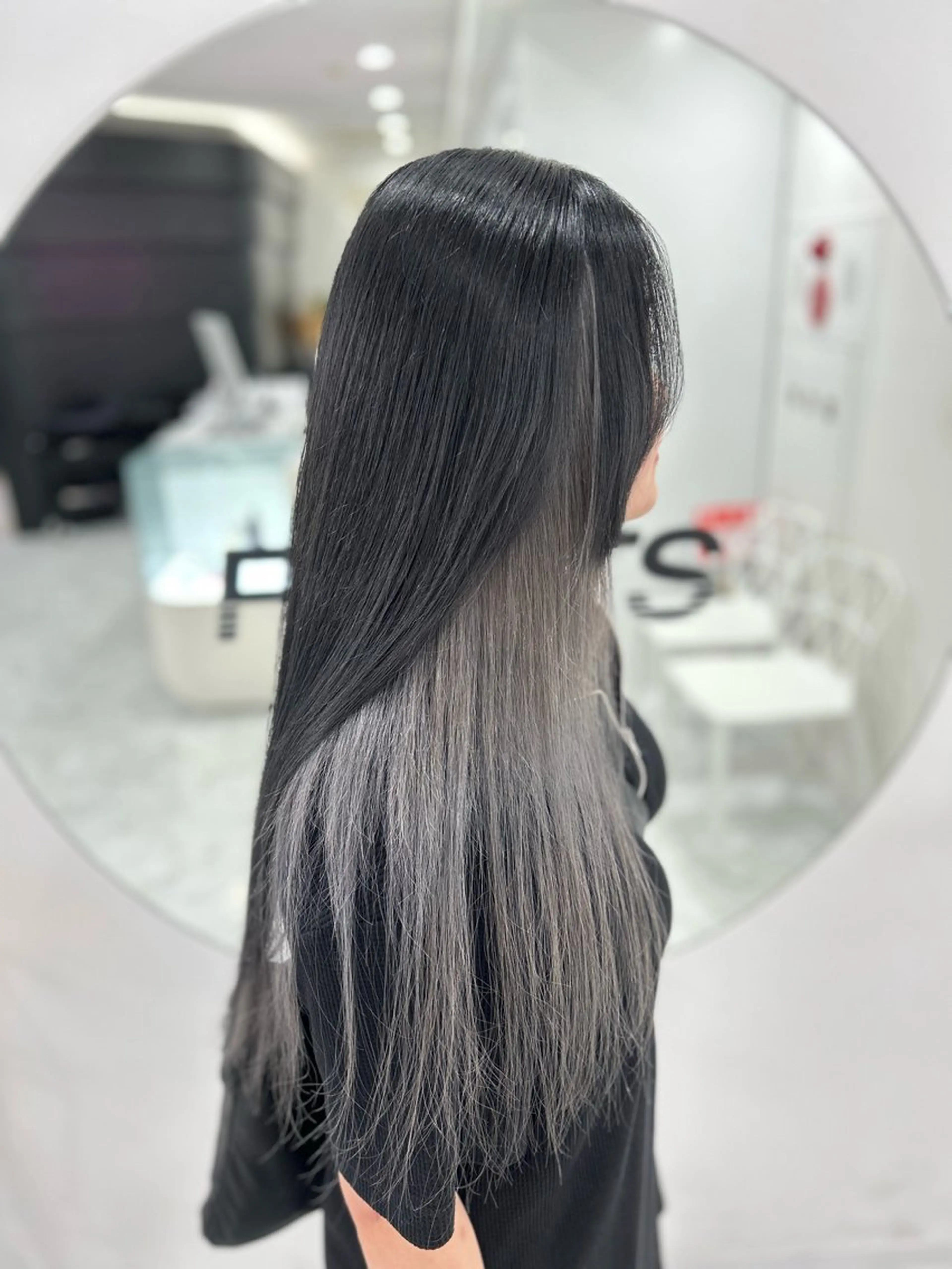 カラー ヘアカラー 🤍ハイトーン寒色 🤍MADOKAのヘアスタイル