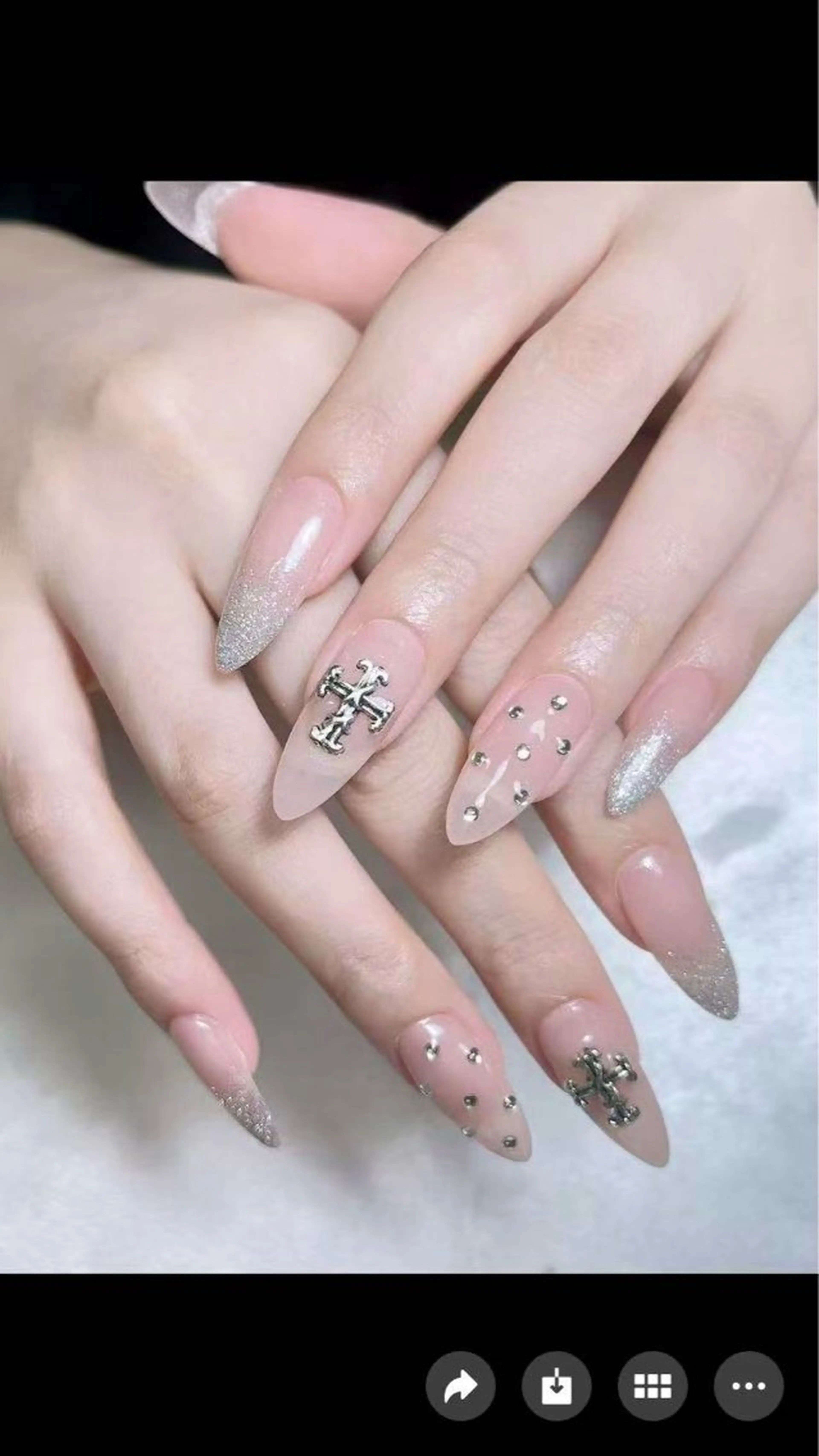 ネイル ルラワンネイル エンのネイルデザイン