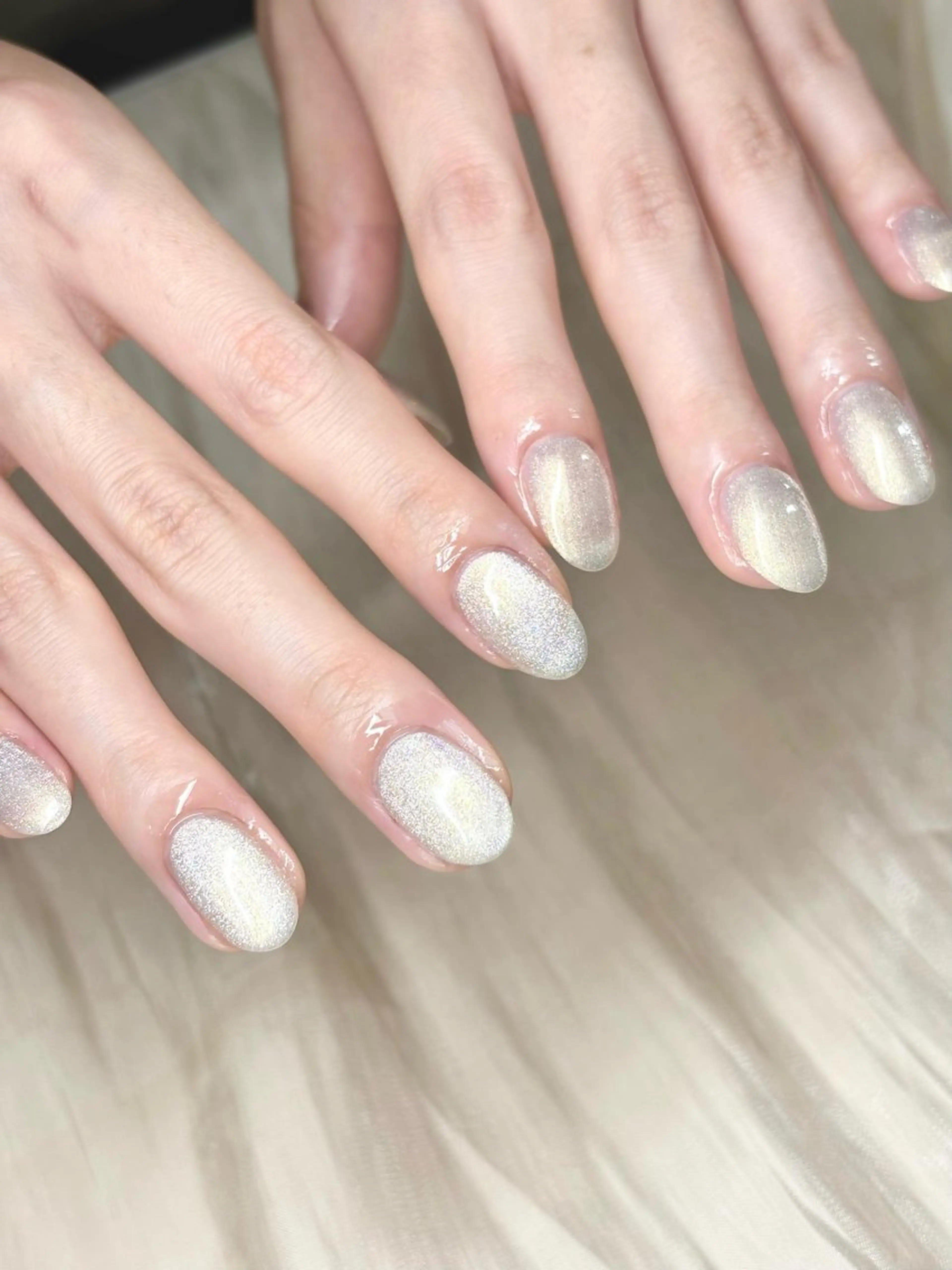 ネイル キラキラネイル マグネットネイル ワンカラーネイル ETE LUNA NAILのネイルデザイン