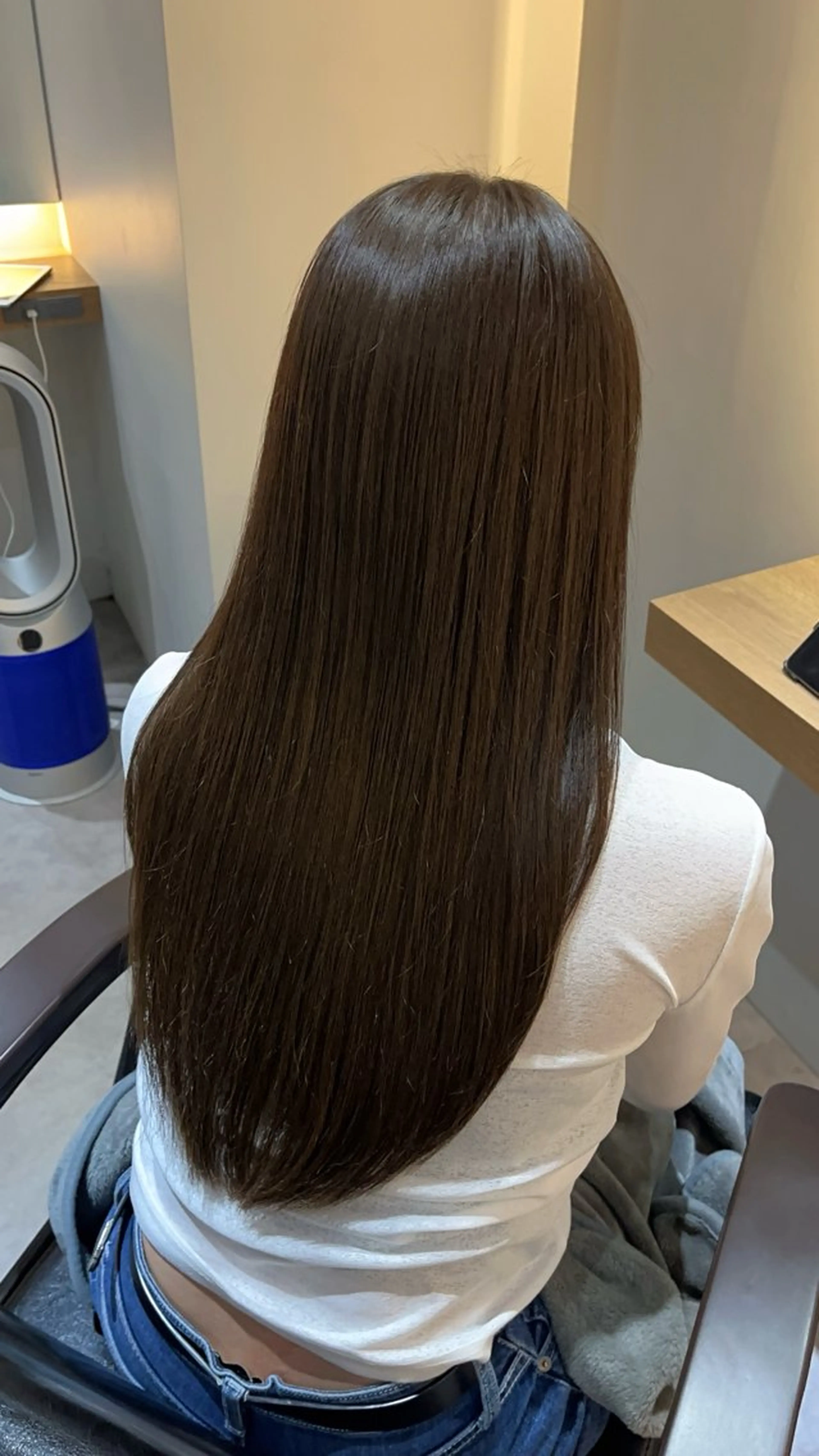 カラー 透明感カラー グレージュ ロングカット/ うる艶カラー/ユイのヘアスタイル