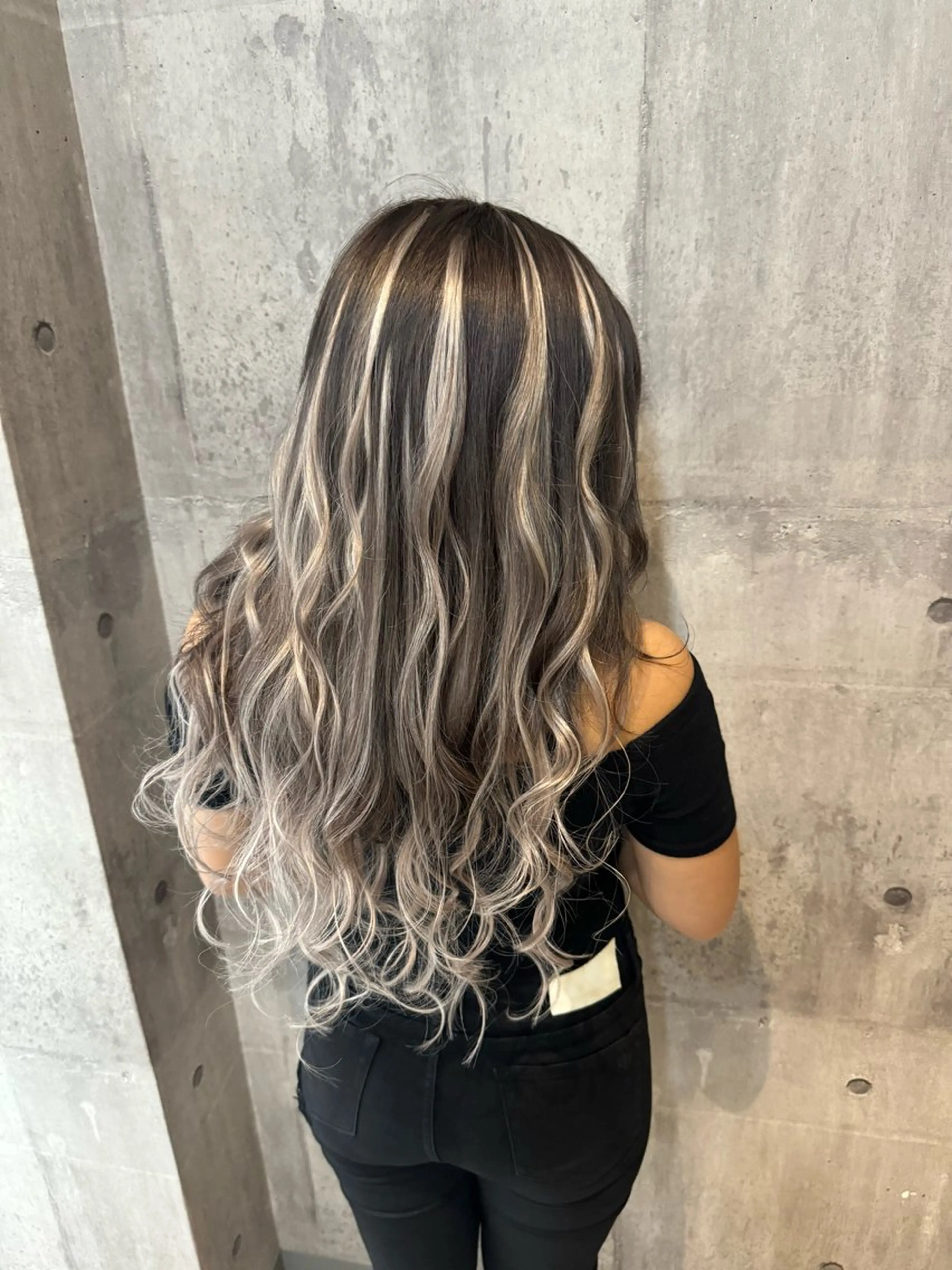 ロング カラー ﾊｲﾗｲﾄ/ﾚｲﾔｰ ｶｯﾄ/大嶽謙のヘアスタイル