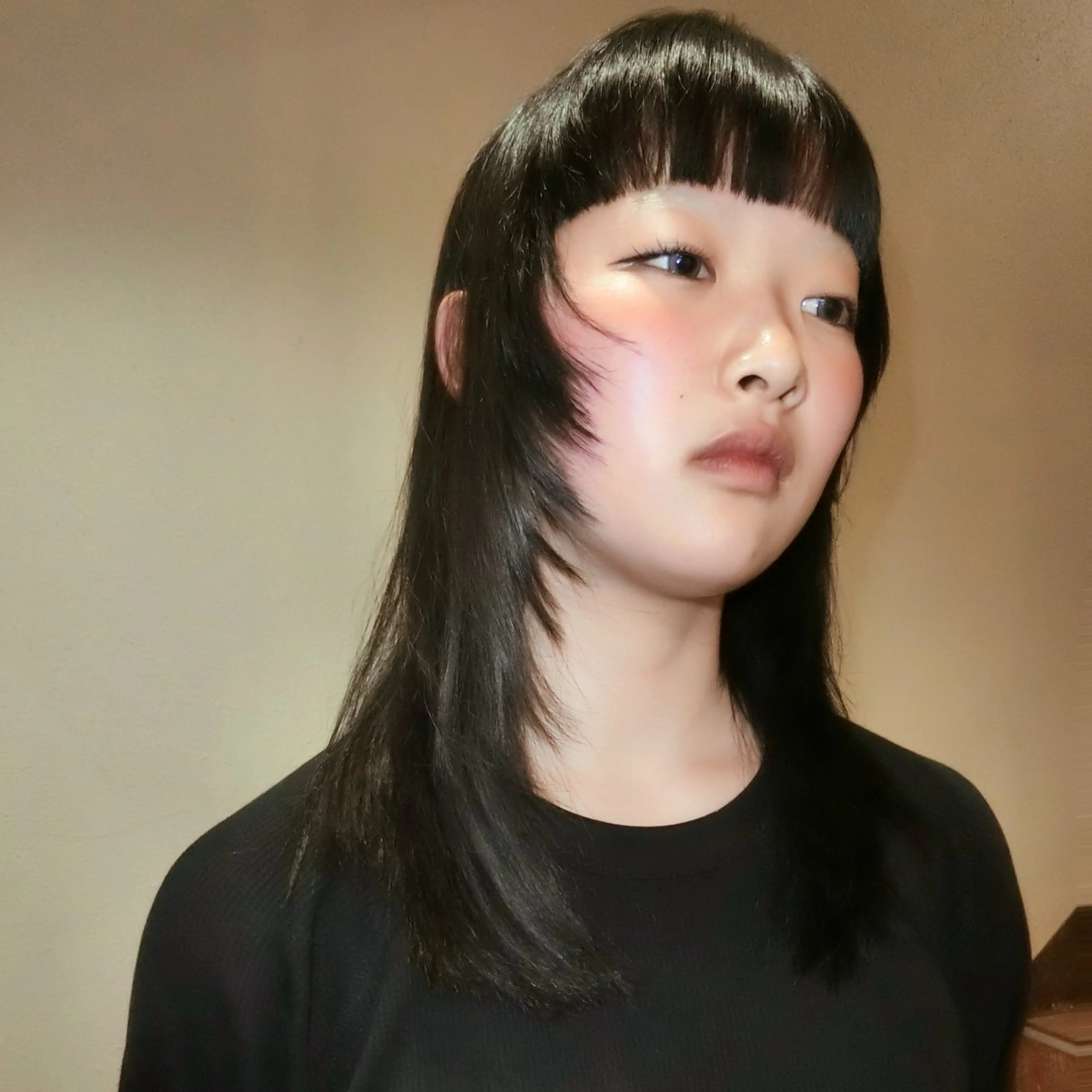 セミロング 嬉野 暖のヘアスタイル