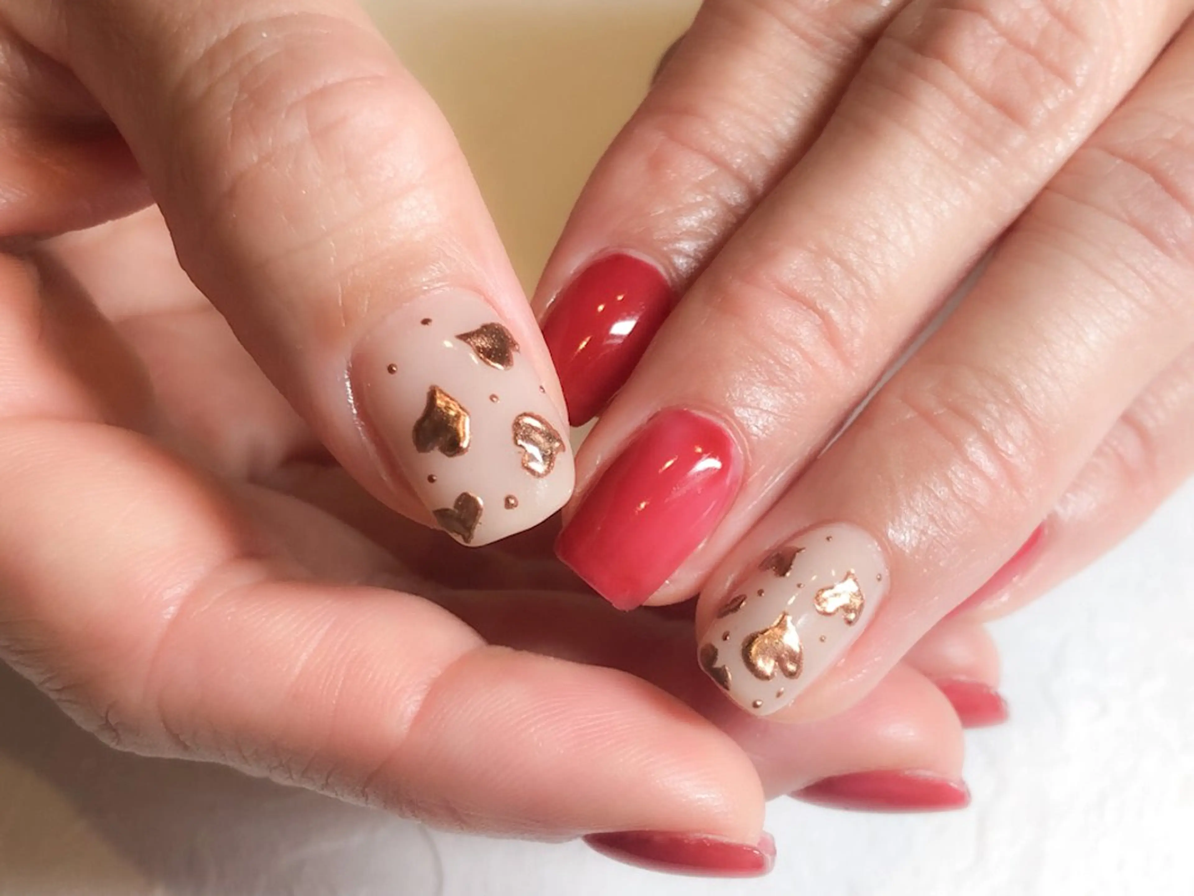 ネイル ハート ミラーネイル ワンカラーネイル バレンタイン nail _anpのネイルデザイン