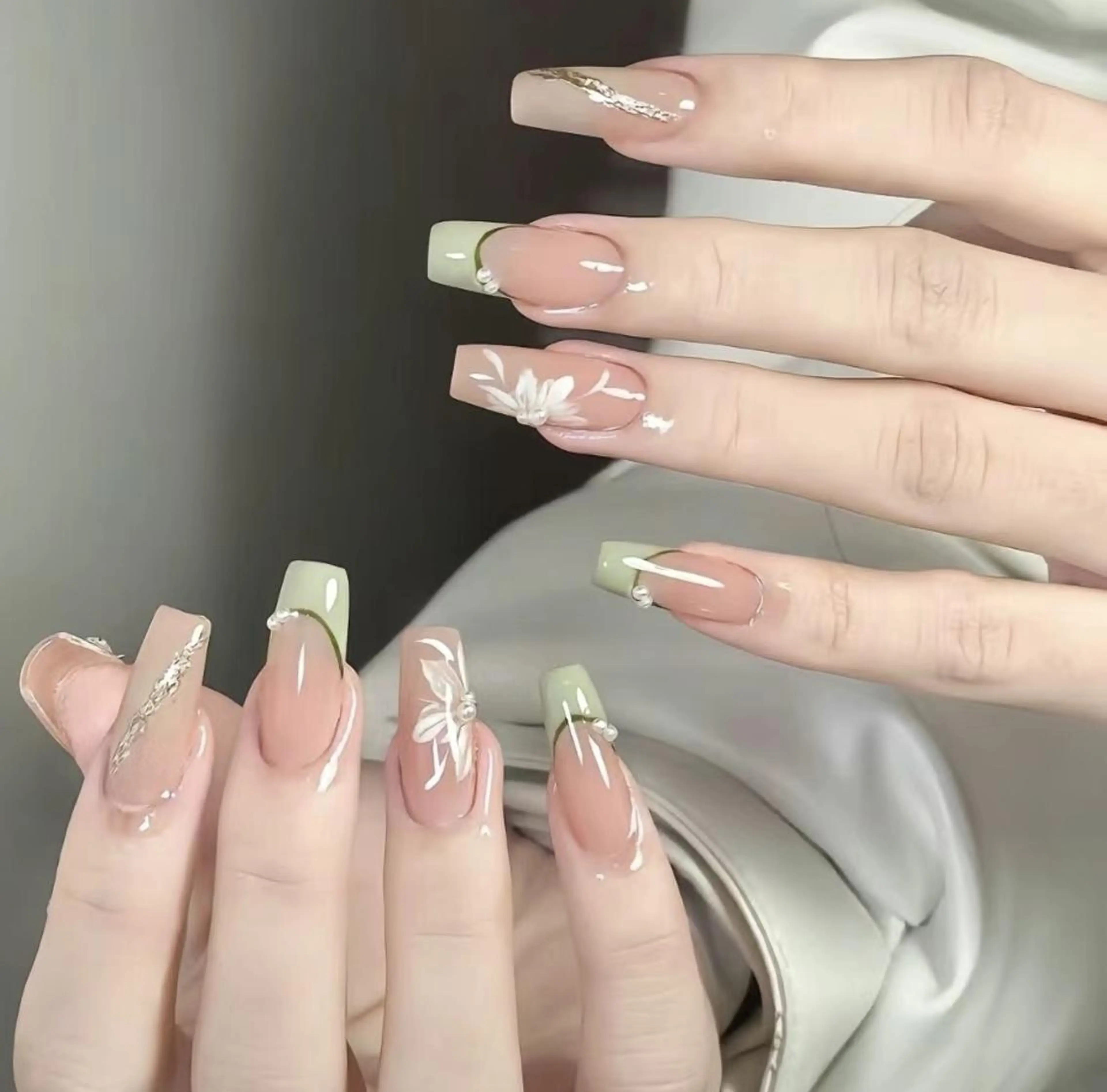 ネイル VIVIAN エイのネイルデザイン