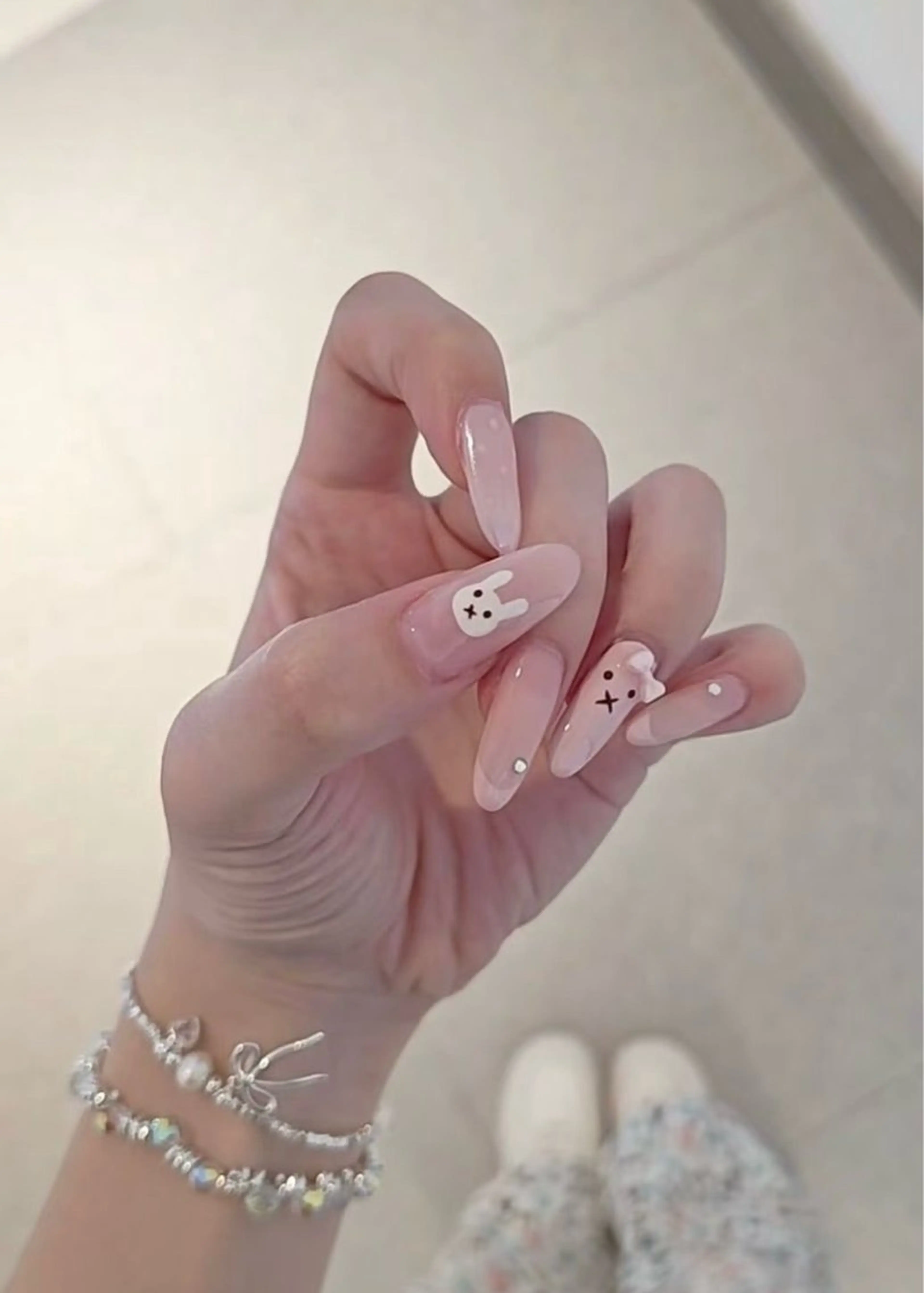 カラー グラデーションカラー ピンクカラー ハンドネイル AIN Nailのネイルデザイン