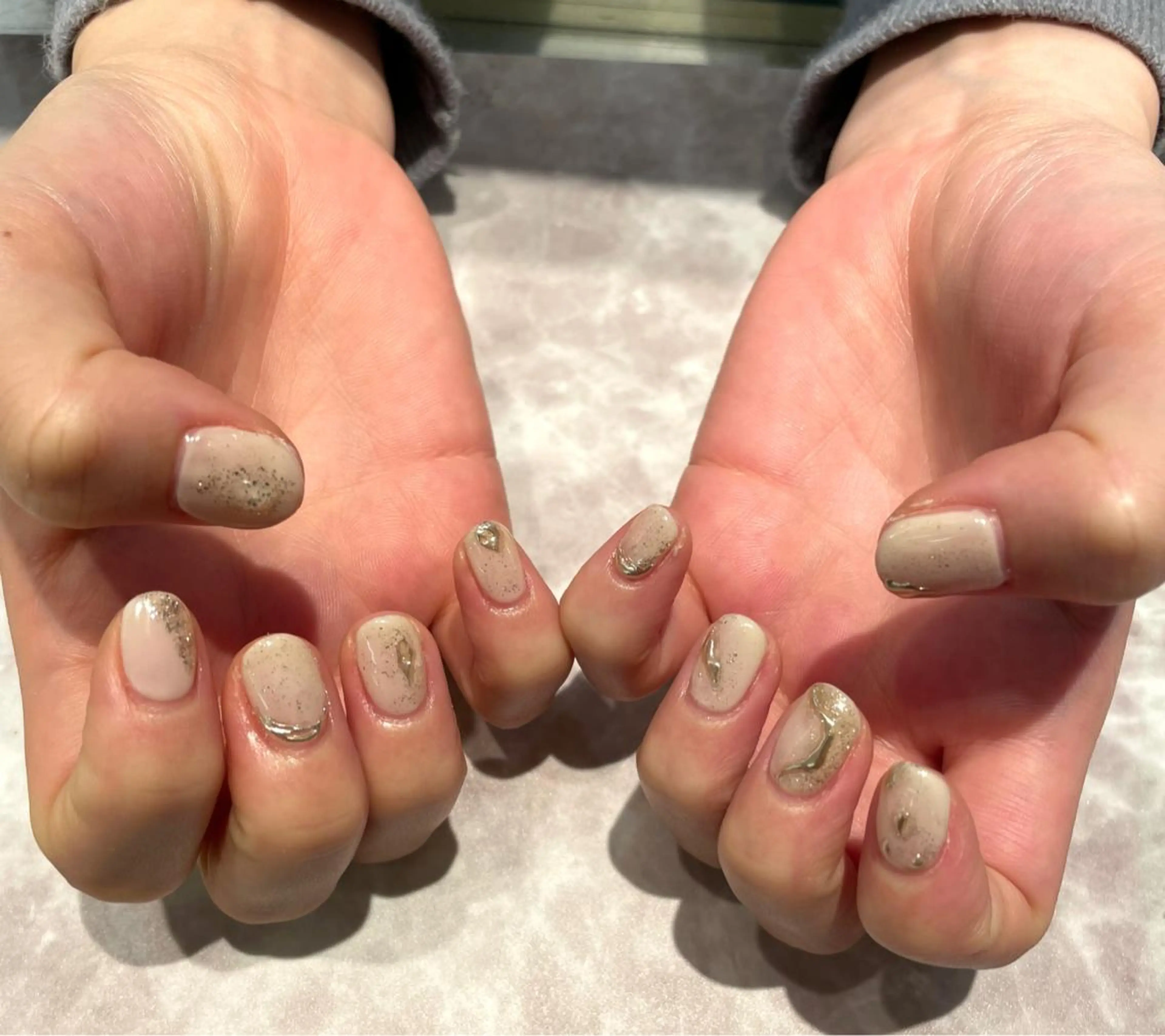ネイル アートネイル ニュアンスネイル Liora所属・nail mnのネイルデザイン