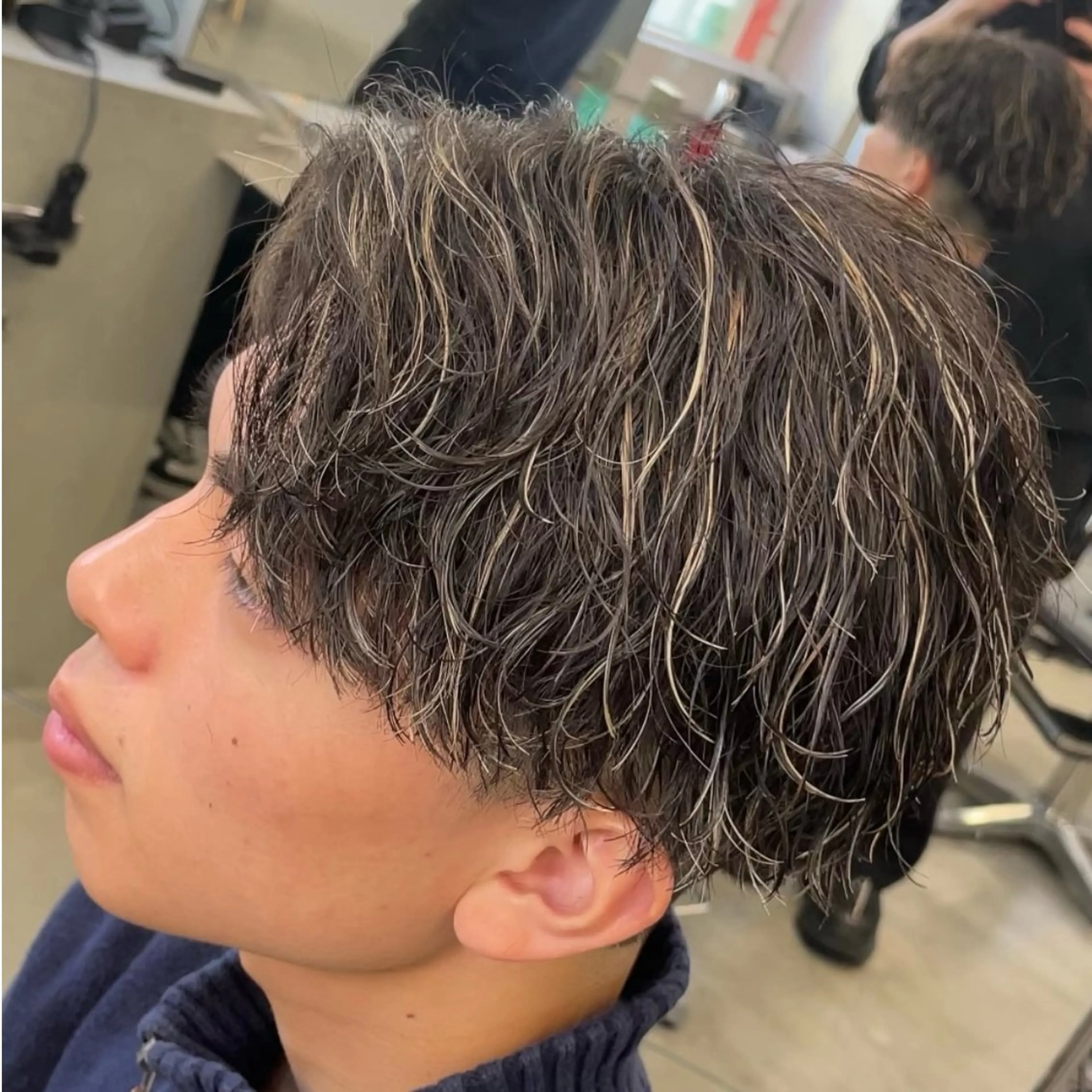 ミディアム カラー ヘアアレンジ メンズ fifth 石川 凪のヘアスタイル