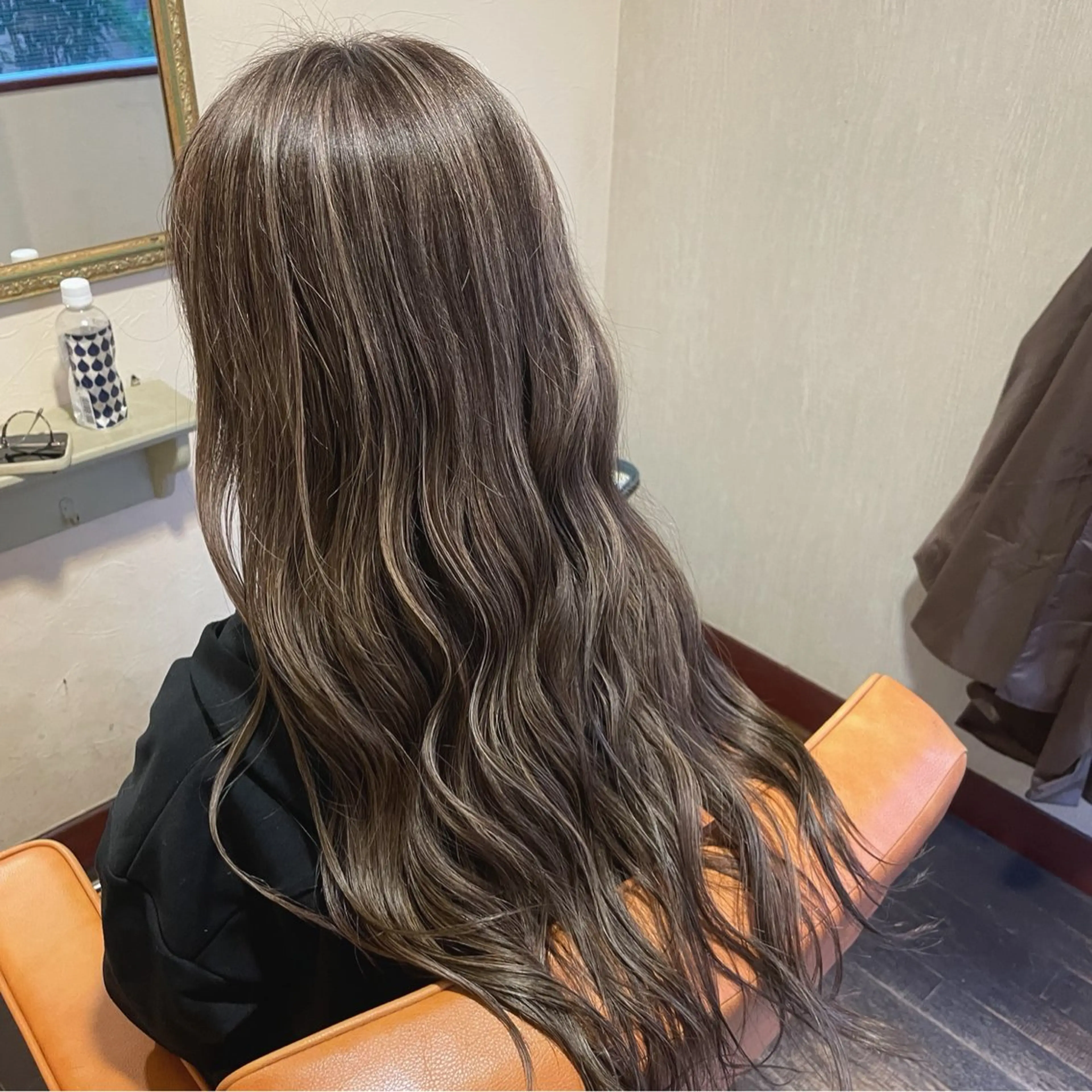 ロング ハイライト メグ🫧 ケアスタイリスト✨のヘアスタイル