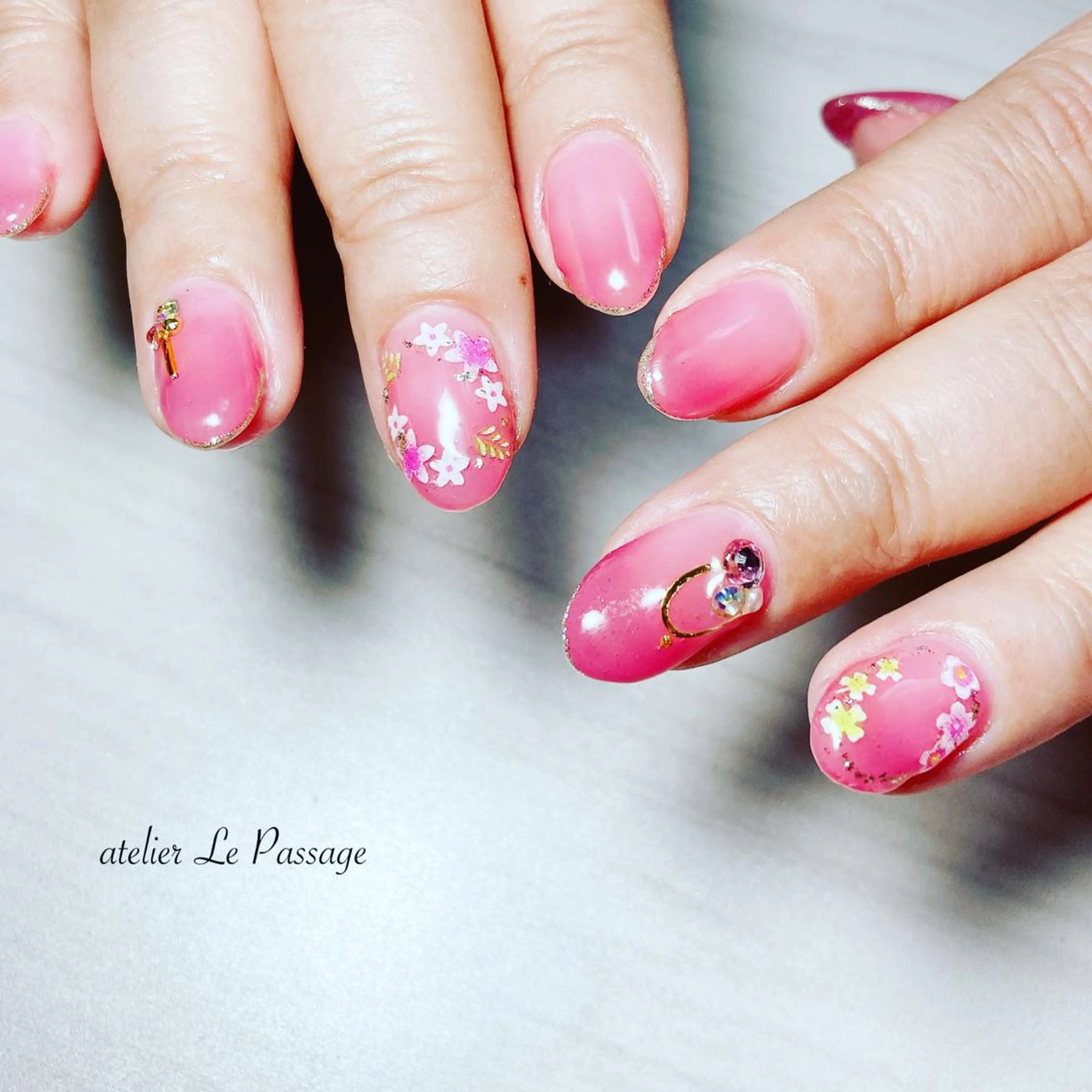 ネイル フラワーネイル ジェルネイル オフィスネイル パラジェル ピンク h nakatsukaのネイルデザイン