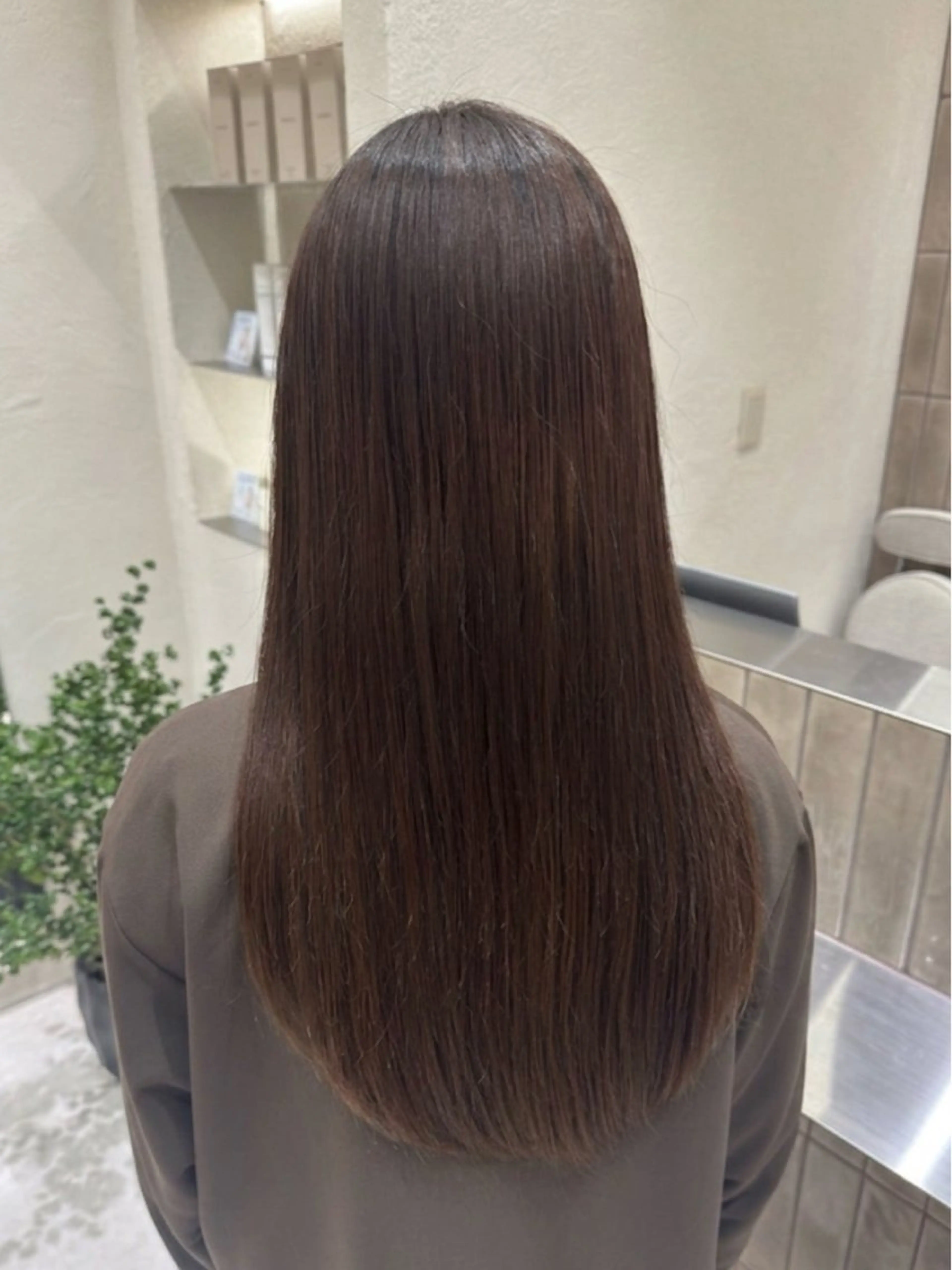 ロング トリートメント Unami ／RIKUのヘアスタイル