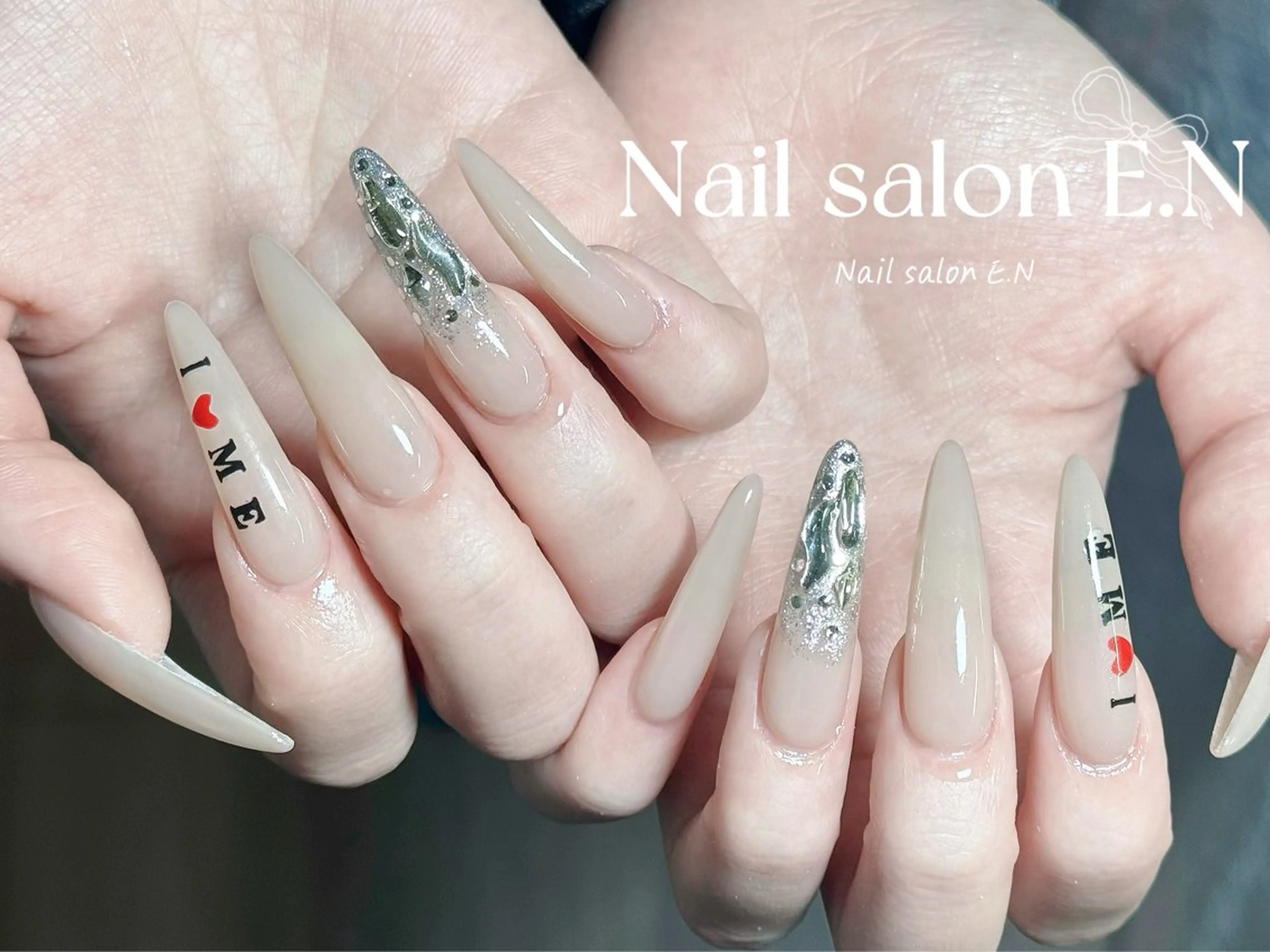 ネイル アートネイル オーロラネイル ブラウン クリアネイル フレンチネイル ハンドネイル E.N🦋 長さ出し/持ち込みのネイルデザイン