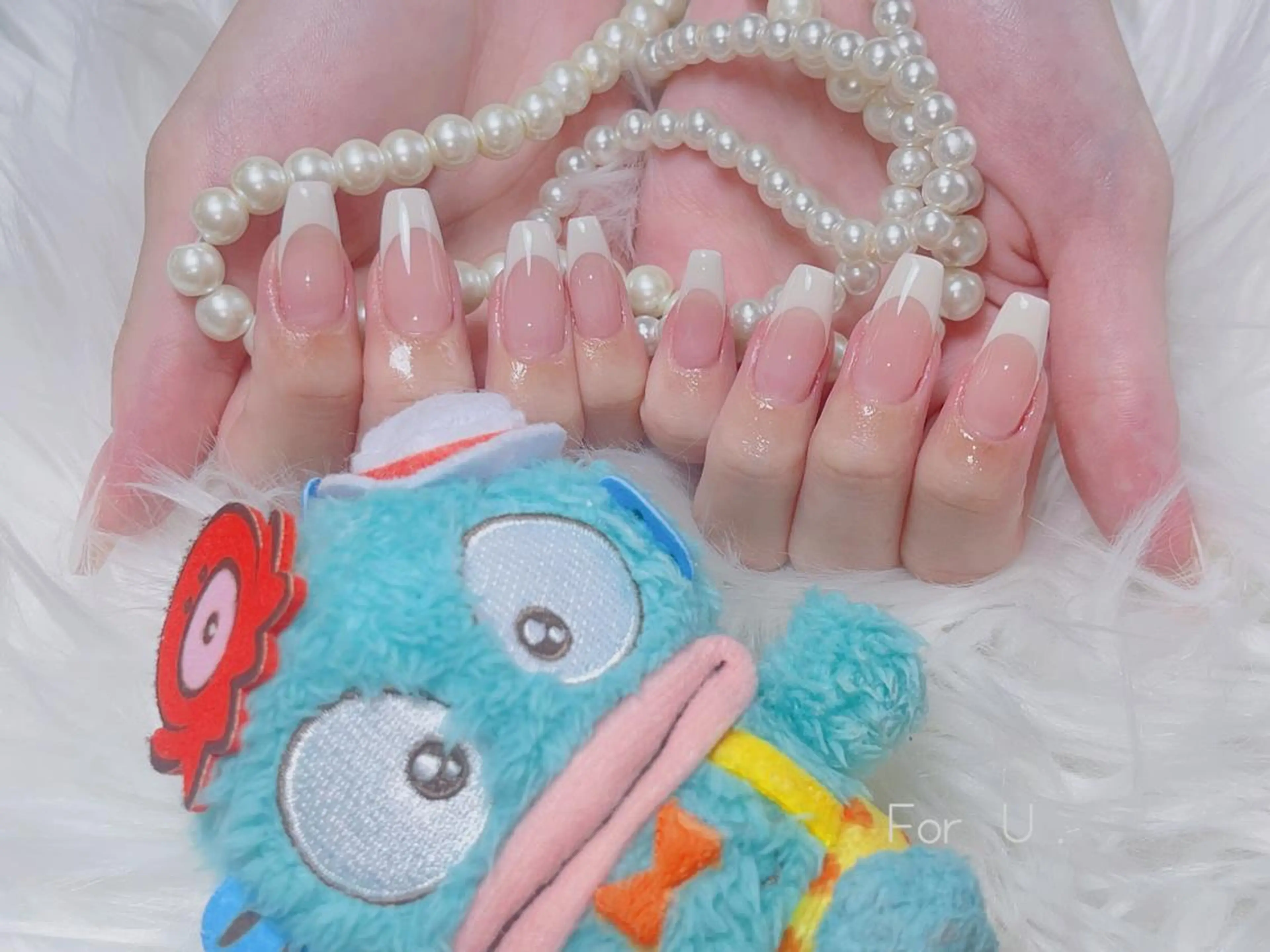 ネイル 長さ出し フレンチネイル ジェルネイル ガラスフレンチ 韓国ネイル ハンドネイル ハンドケア For U nail スカルプ専門店のネイルデザイン