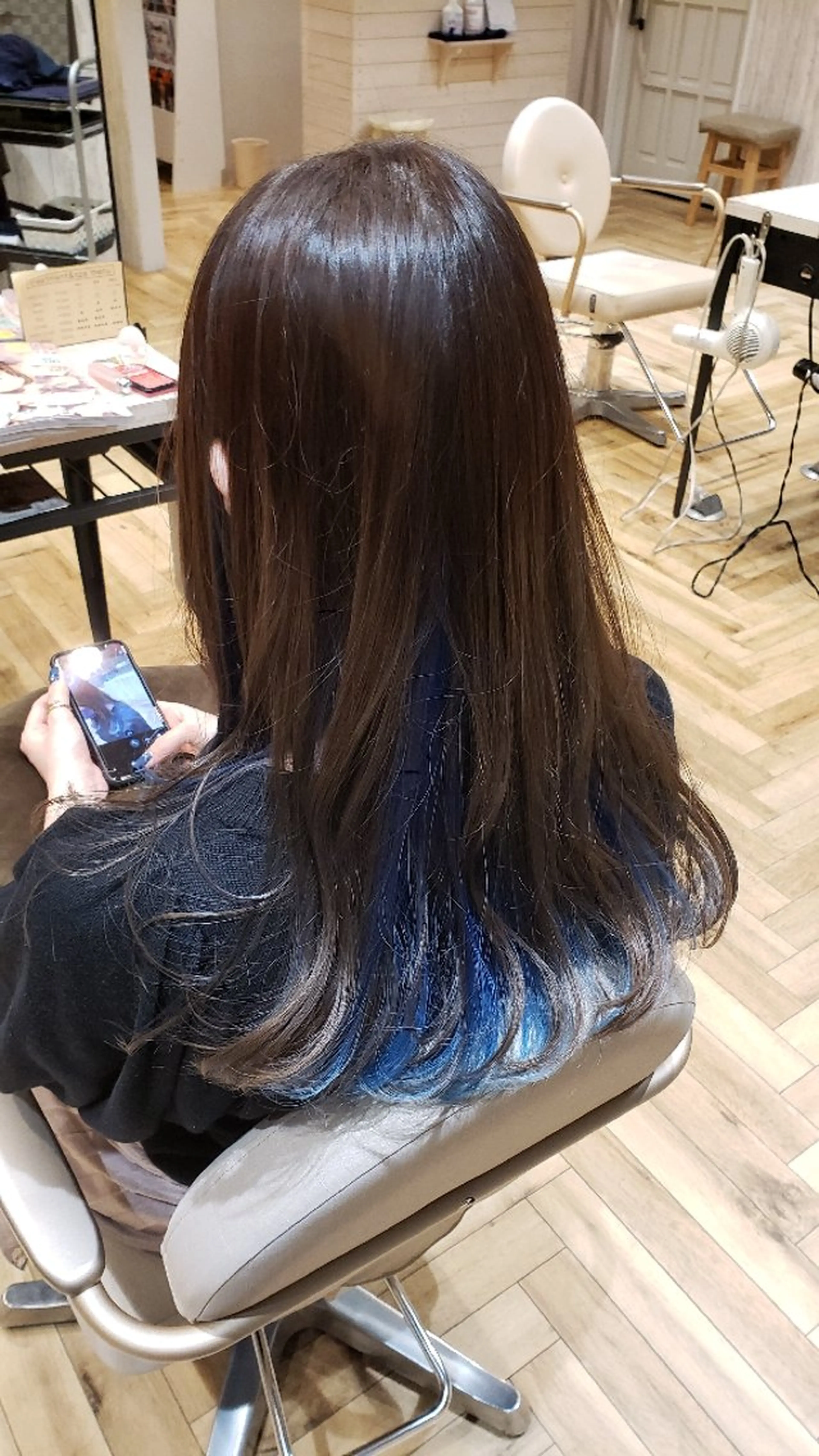 セミロング 透明感カラー×髪質改 善✨️町田築✨️のヘアスタイル