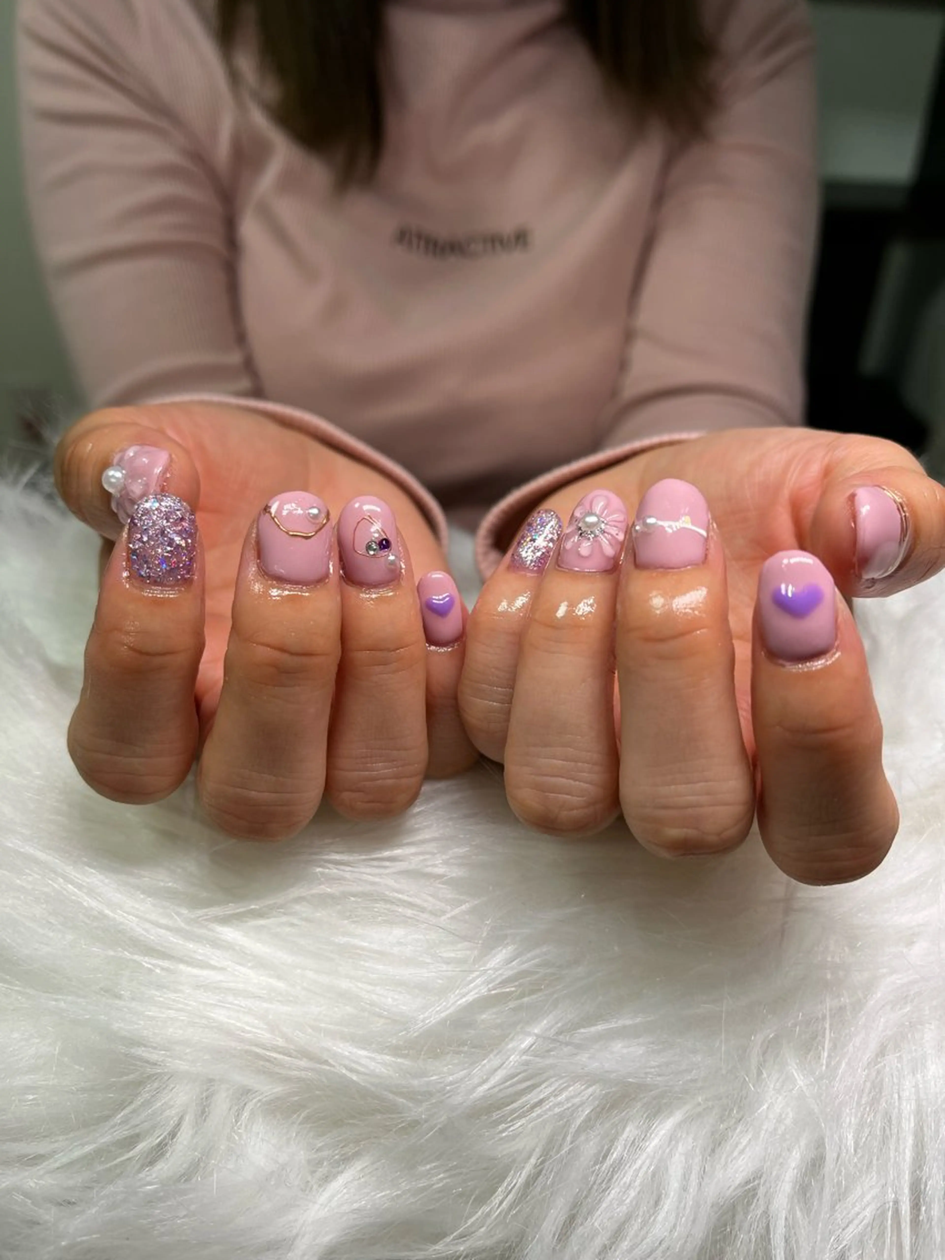ネイル アートネイル ハート ミラーネイル パープル 春ネイル 🏠自宅 サロン💅natsuのネイルデザイン