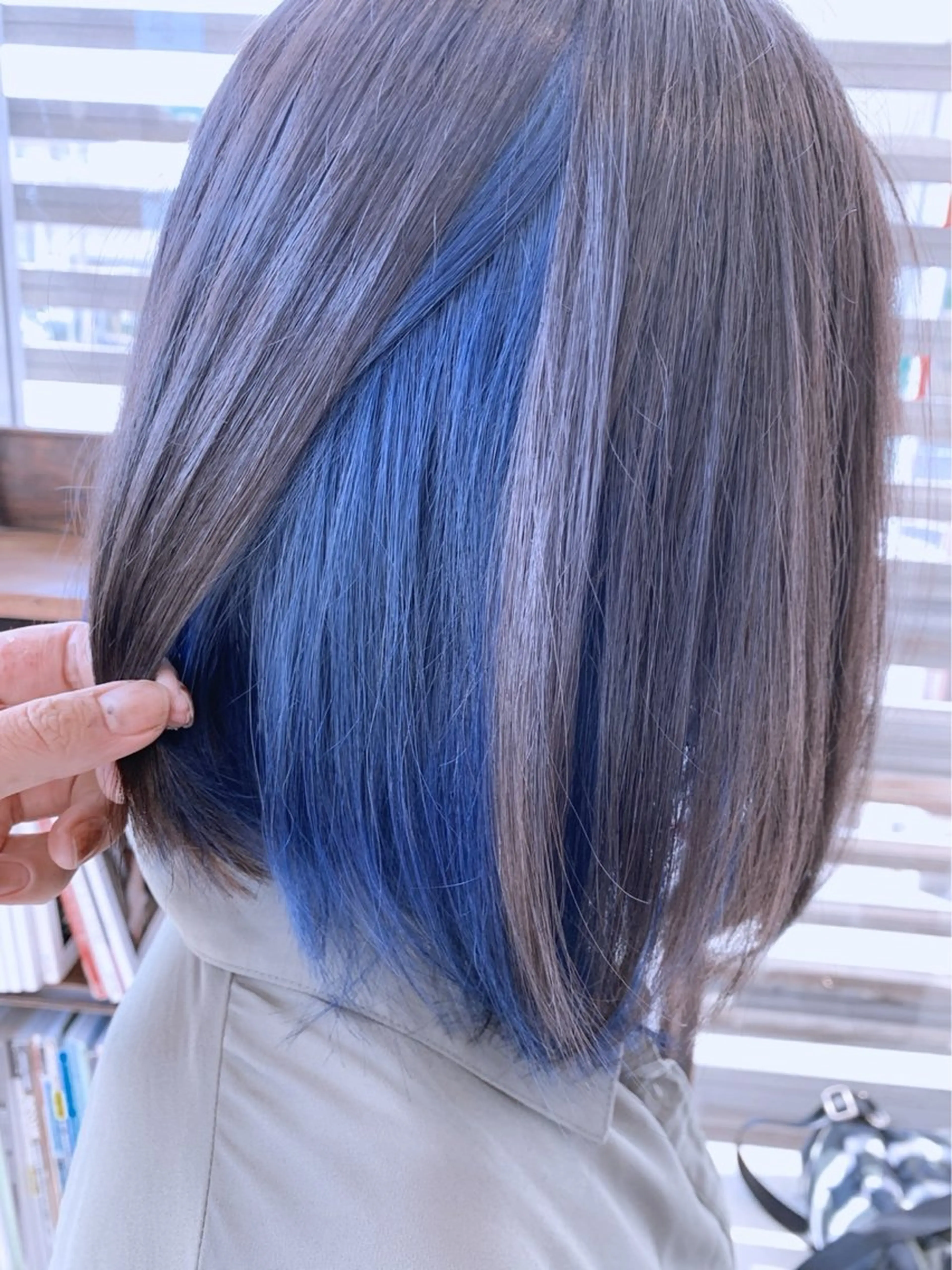 ミディアム ATEIER ZIZIのヘアスタイル