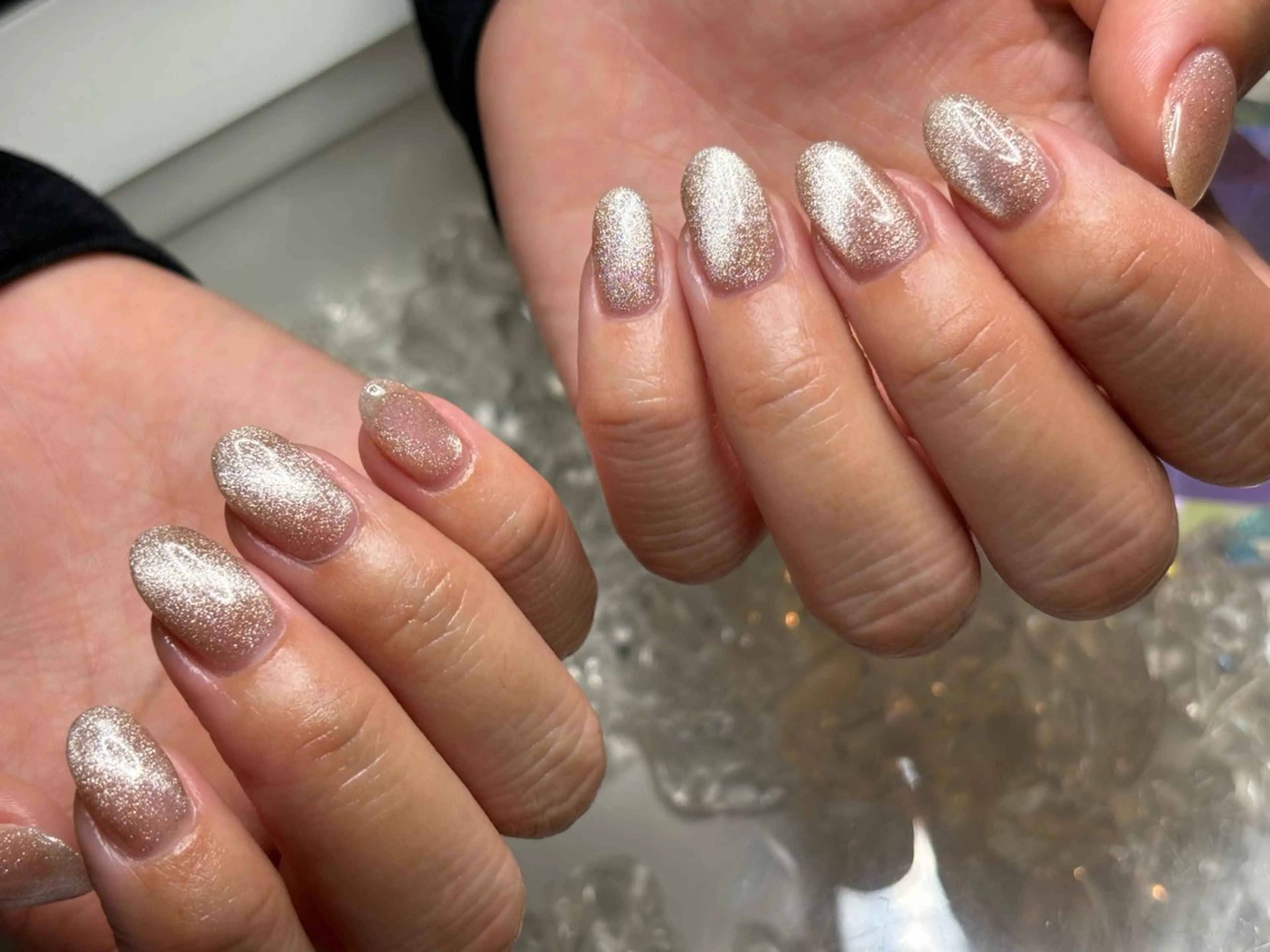 ネイル マグネットネイル ハンドネイル ネイルサロンハピーナ自宅サロン所属・金沢 未緒のネイルデザイン